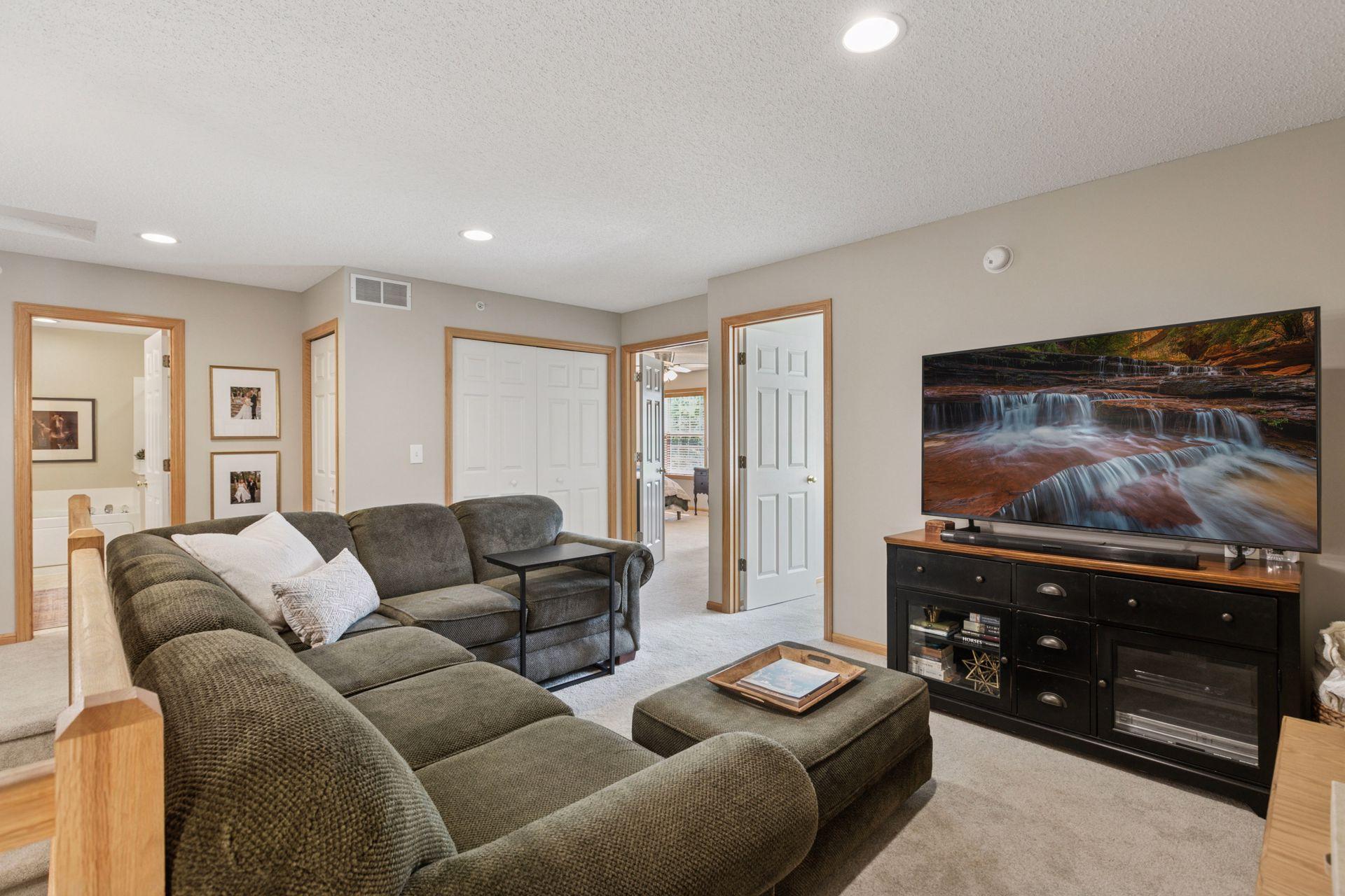 13700 54th Avenue N Unit: 405