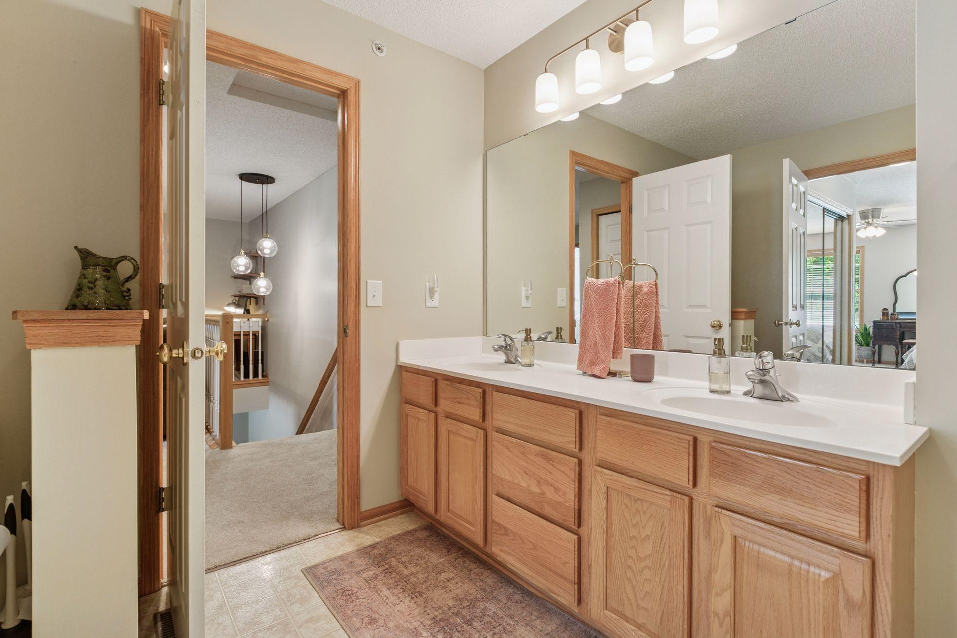 13700 54th Avenue N Unit: 405