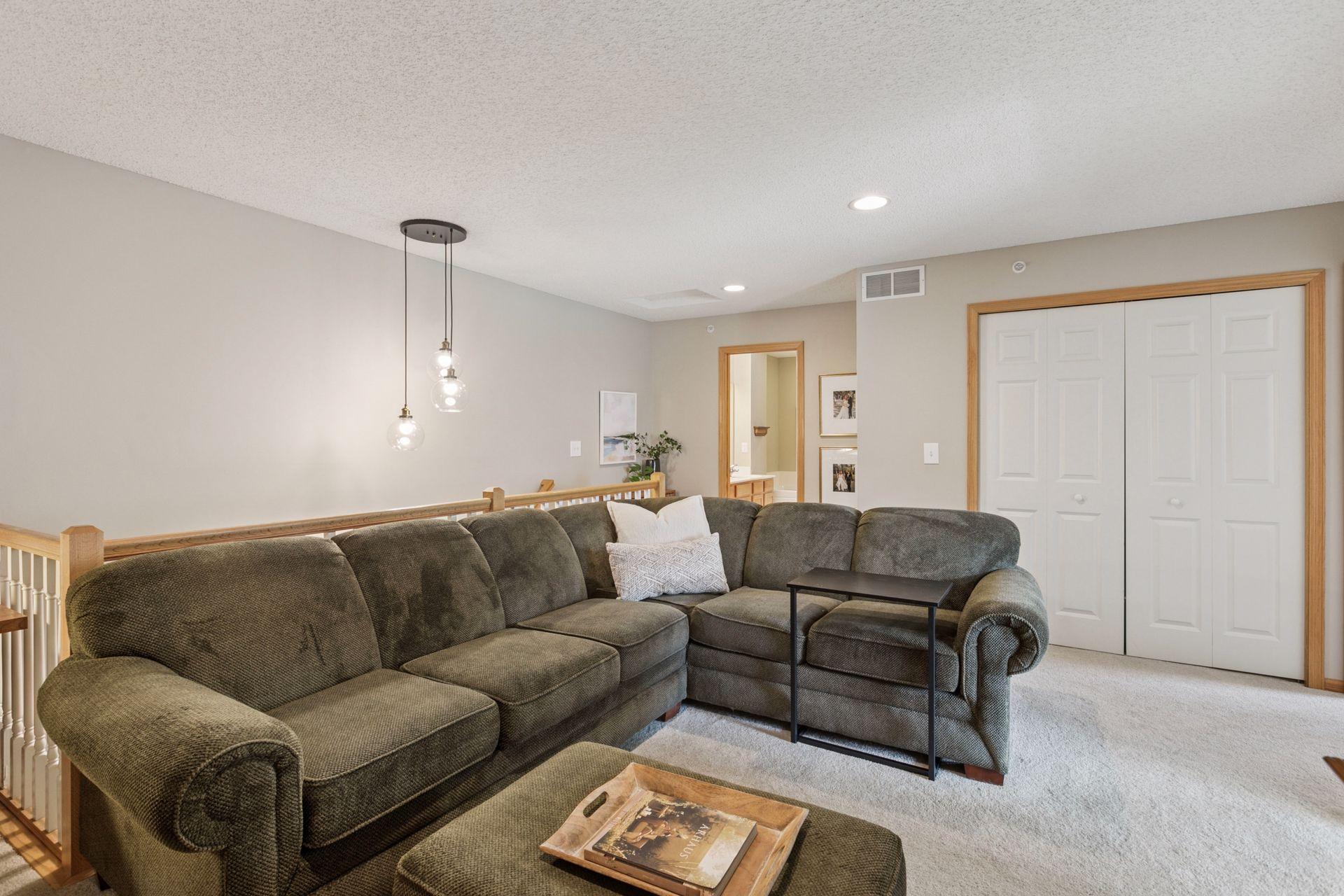 13700 54th Avenue N Unit: 405