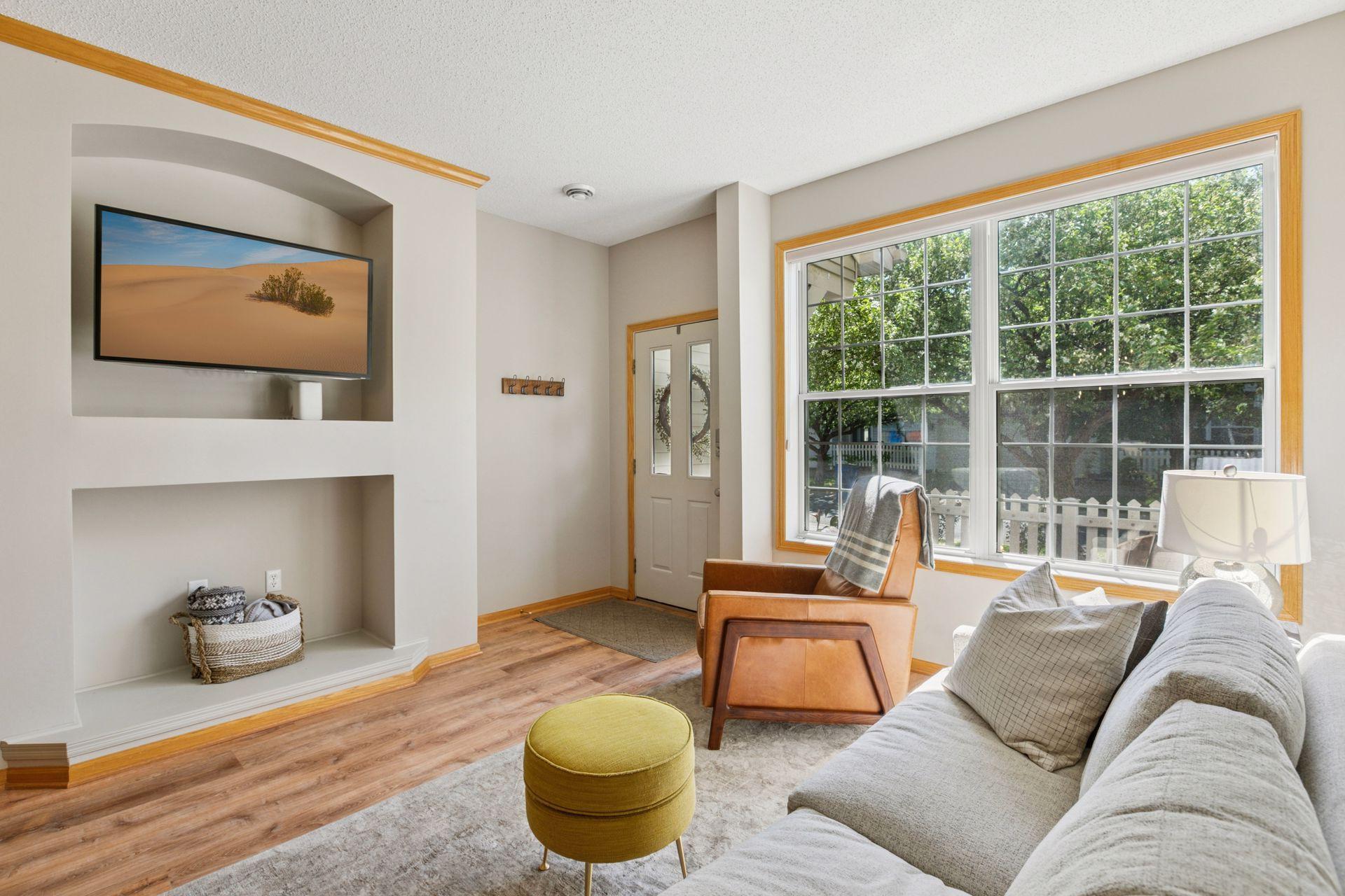 13700 54th Avenue N Unit: 405