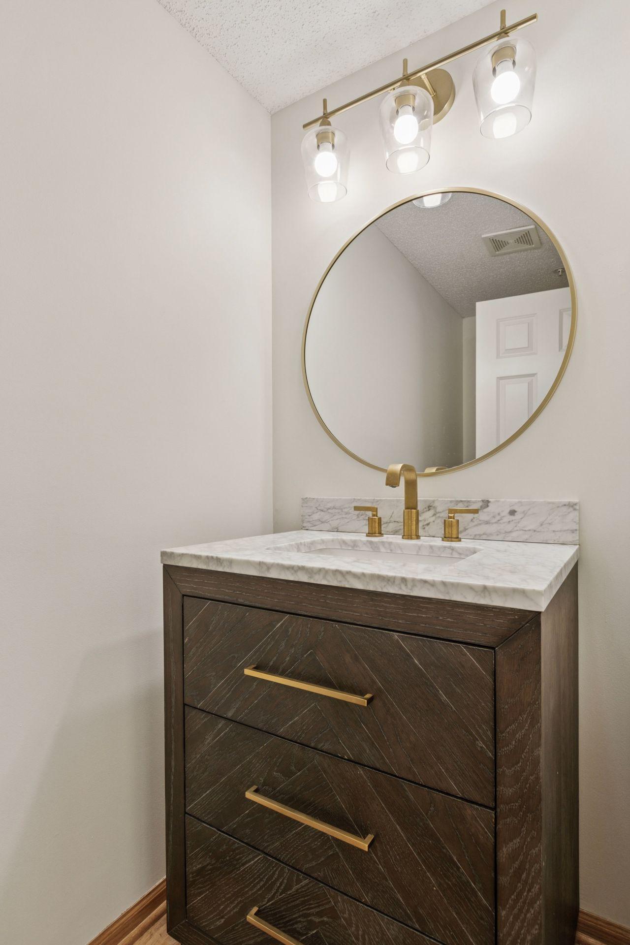 13700 54th Avenue N Unit: 405