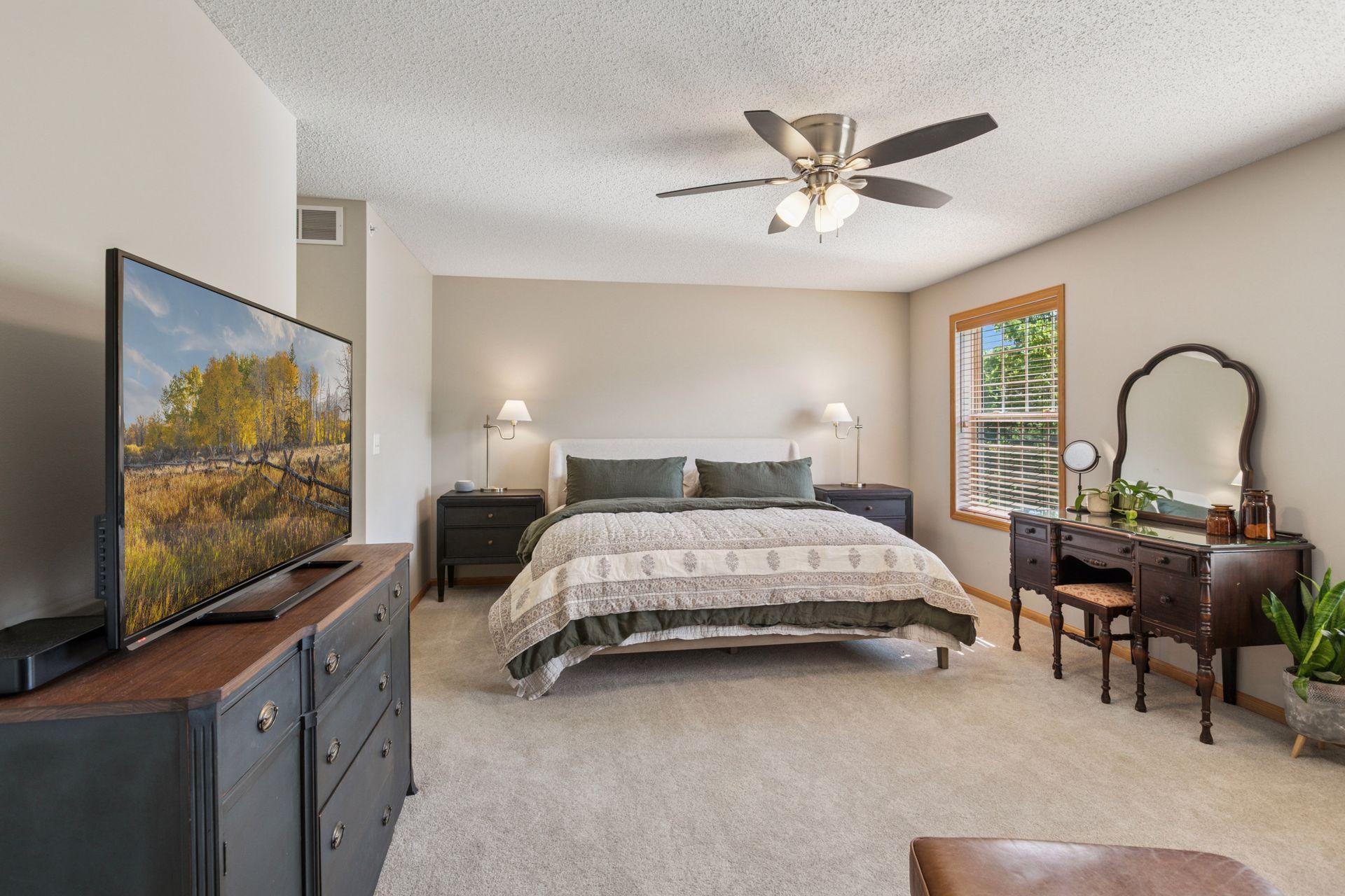 13700 54th Avenue N Unit: 405