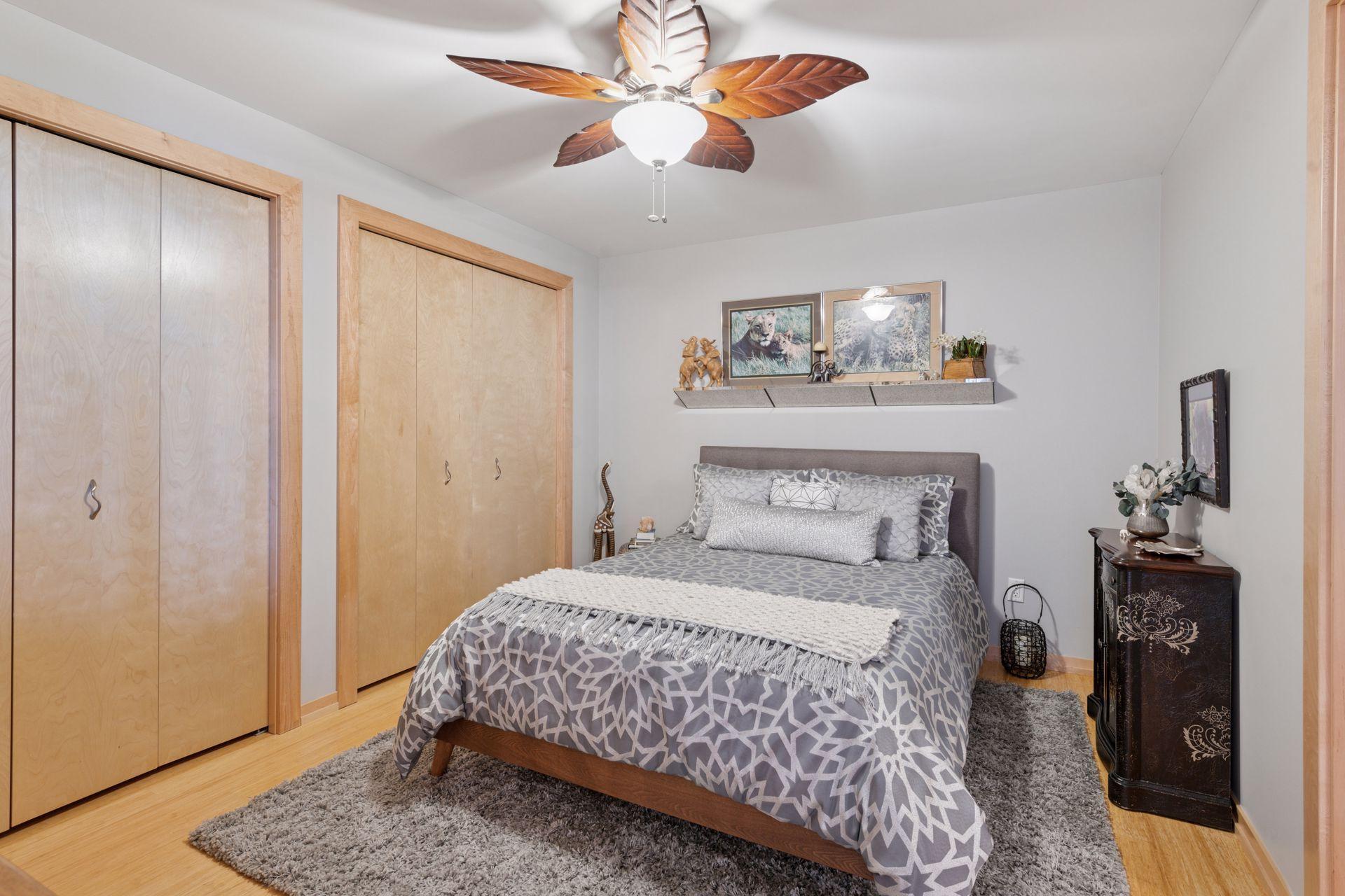 215 10th Avenue S Unit: 812