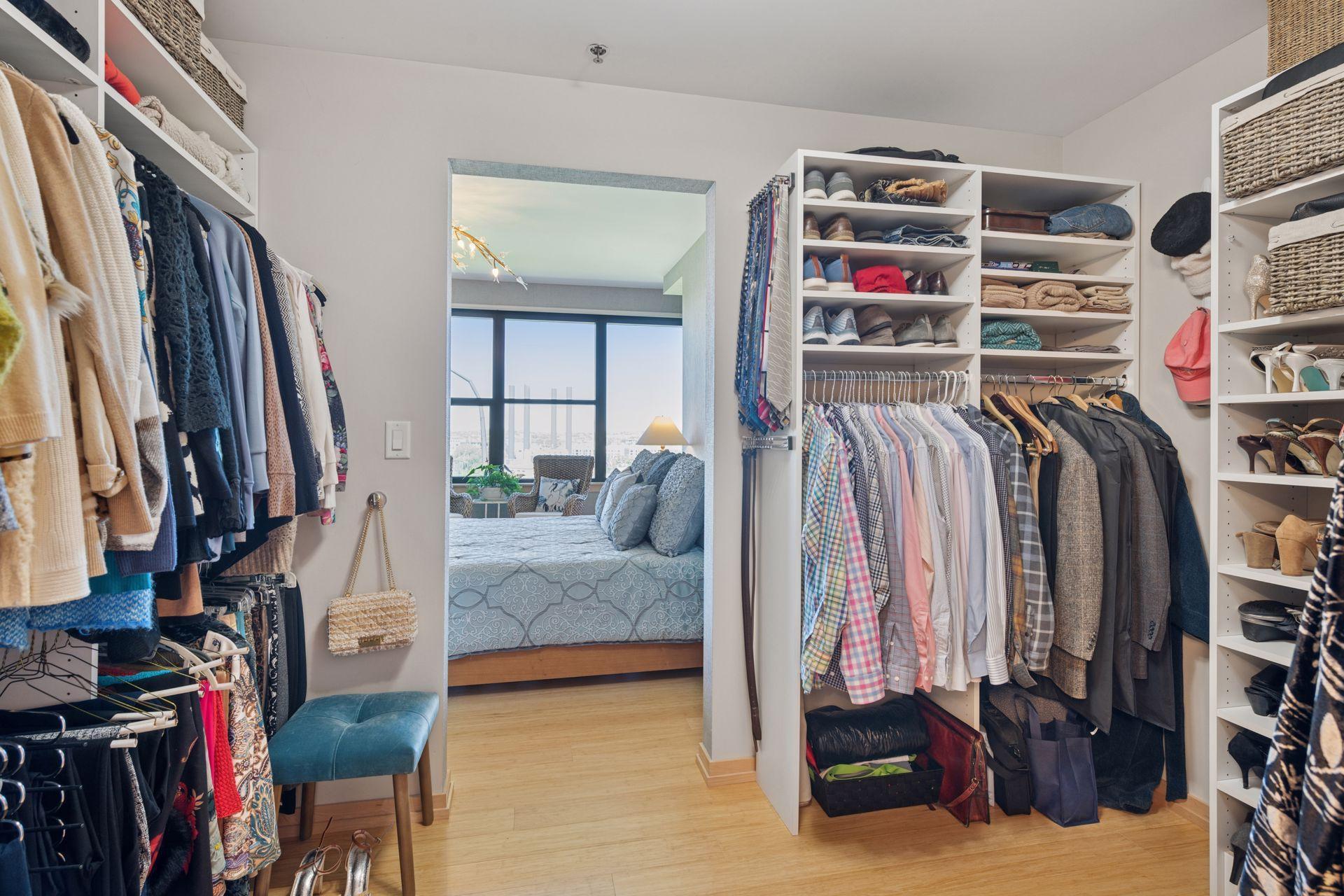 215 10th Avenue S Unit: 812