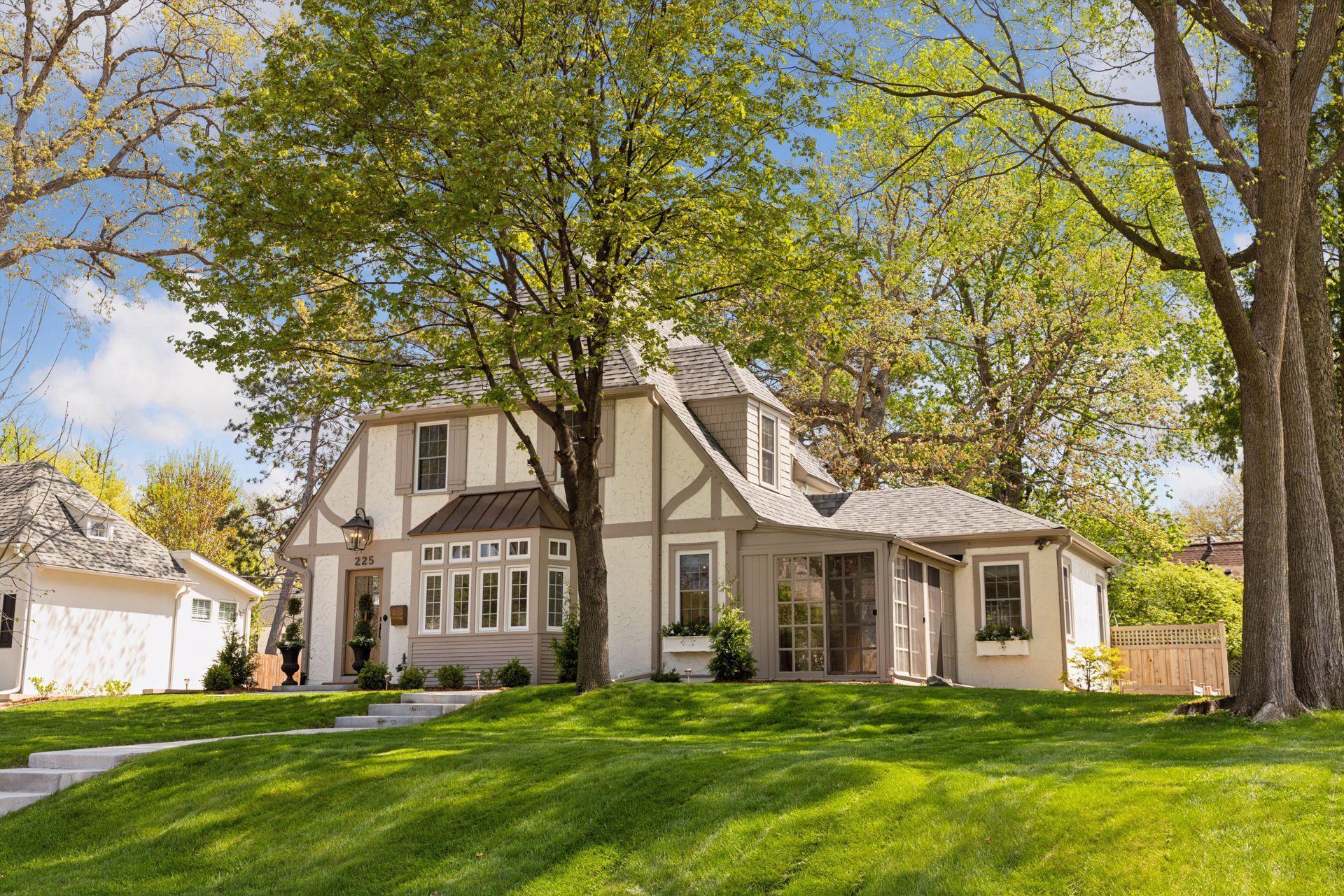 225 Holly Road