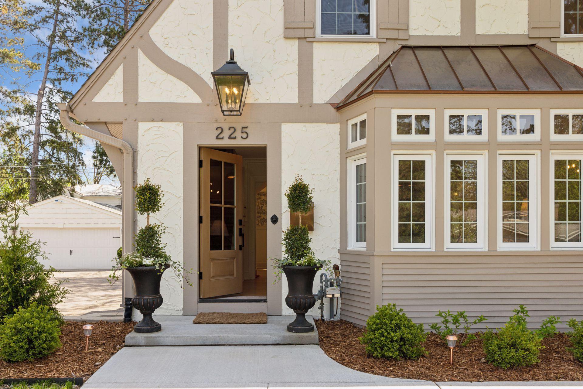 225 Holly Road