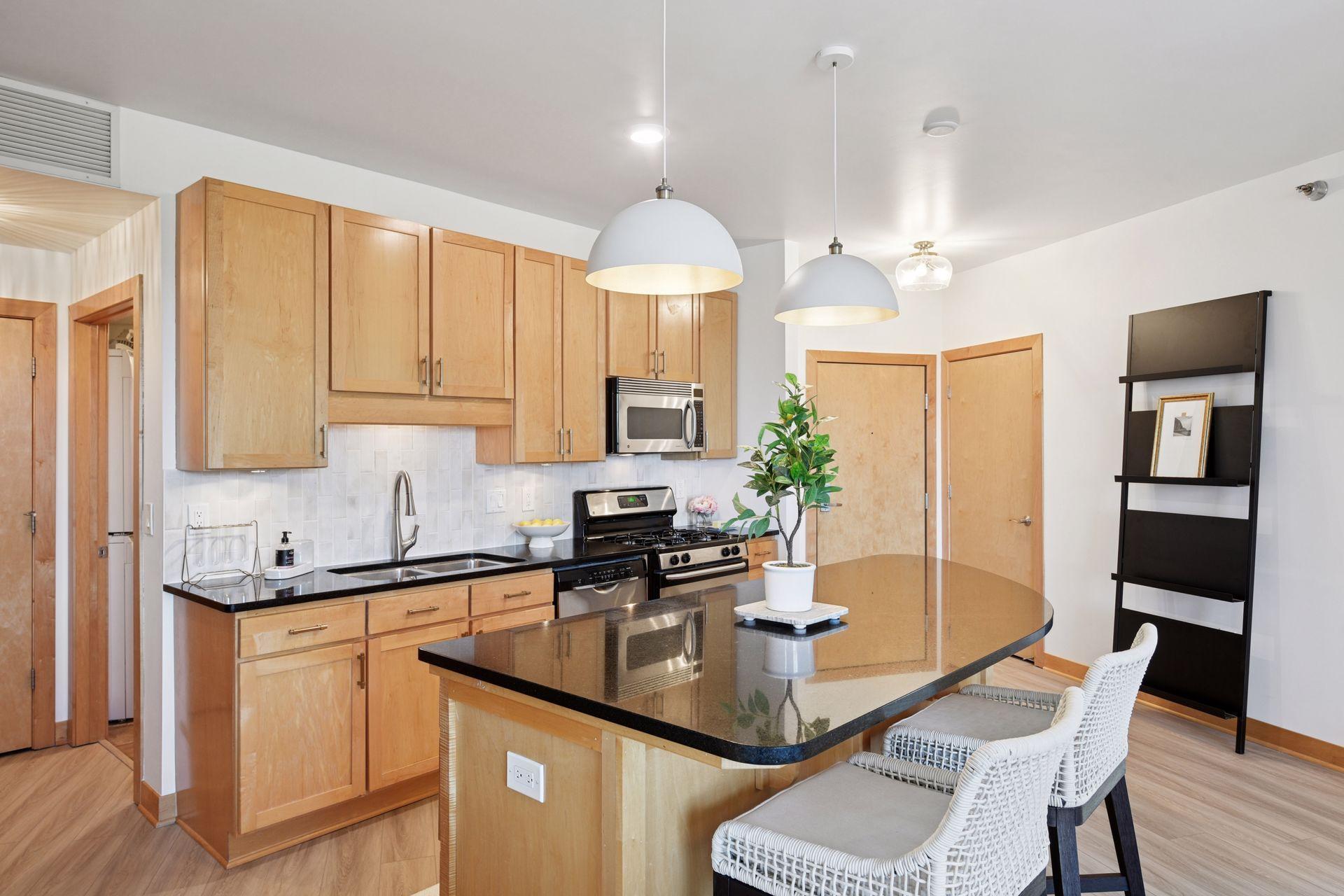 317 Groveland Avenue Unit: 514