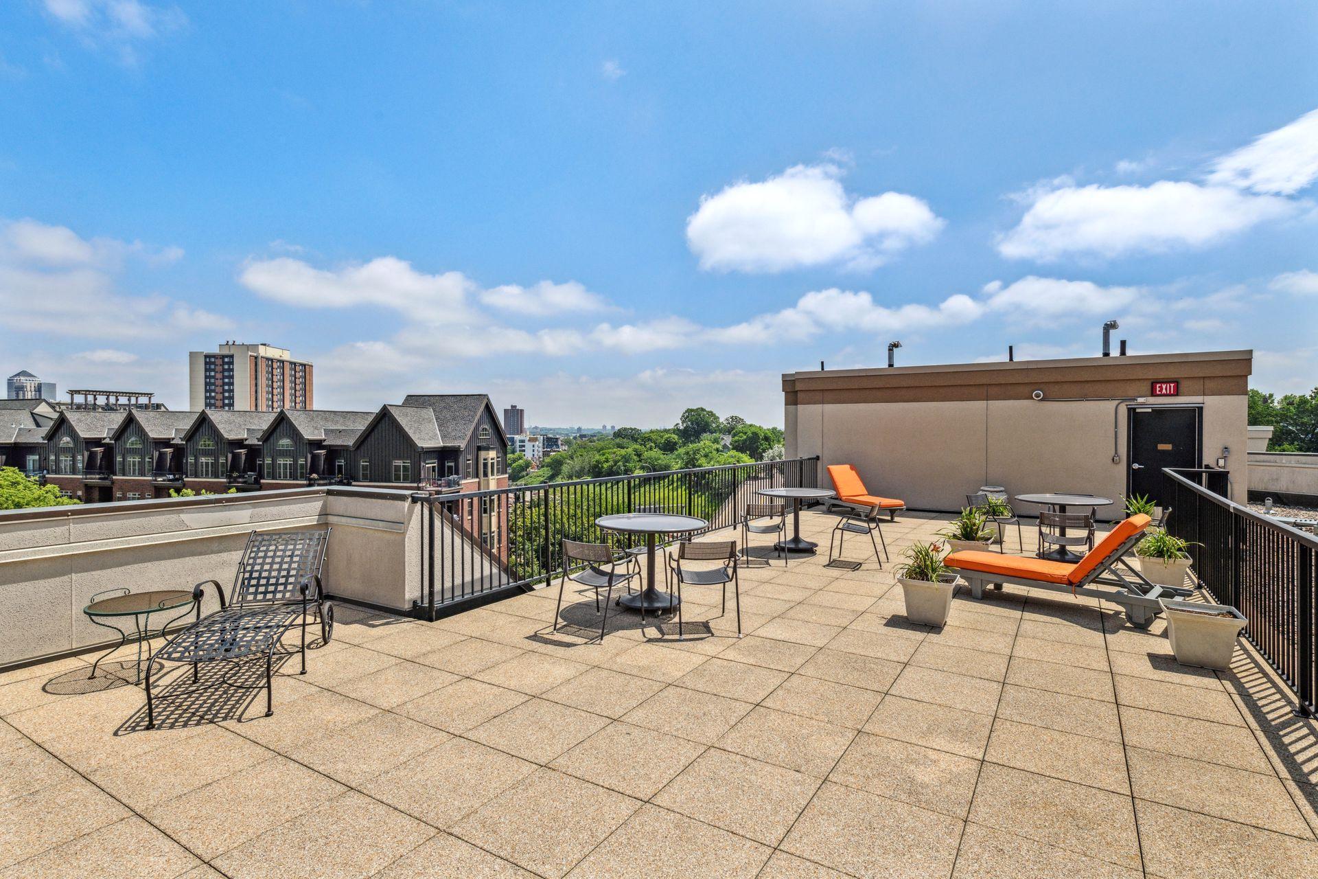 317 Groveland Avenue Unit: 514
