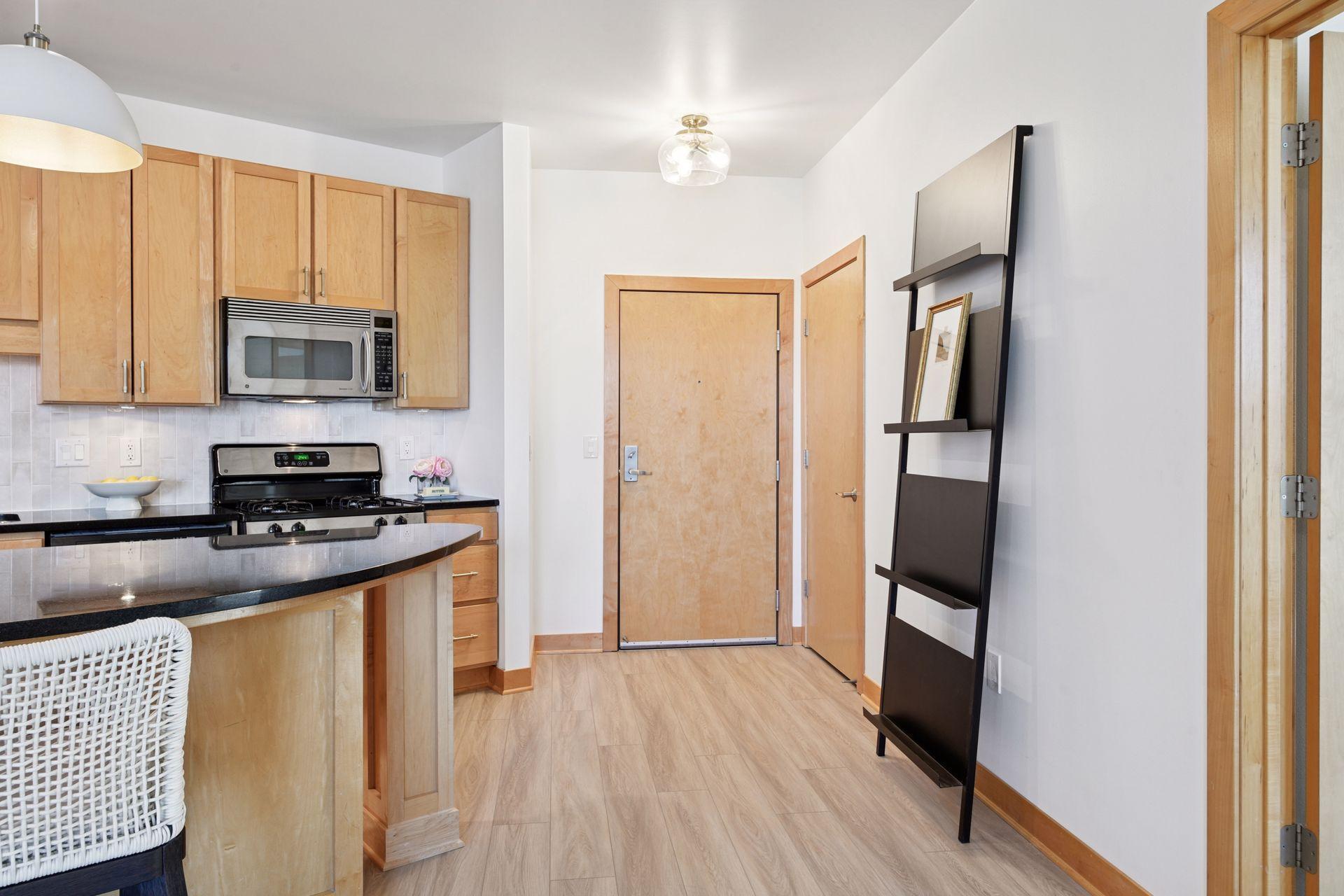 317 Groveland Avenue Unit: 514