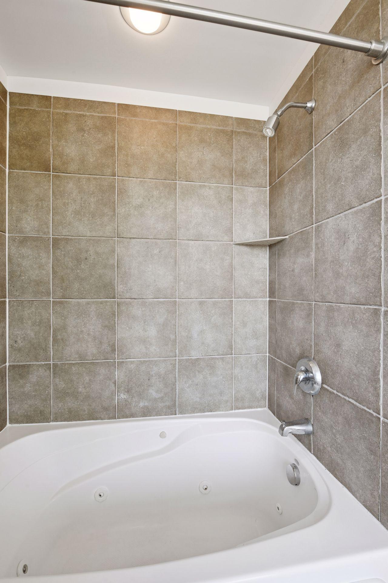 317 Groveland Avenue Unit: 514