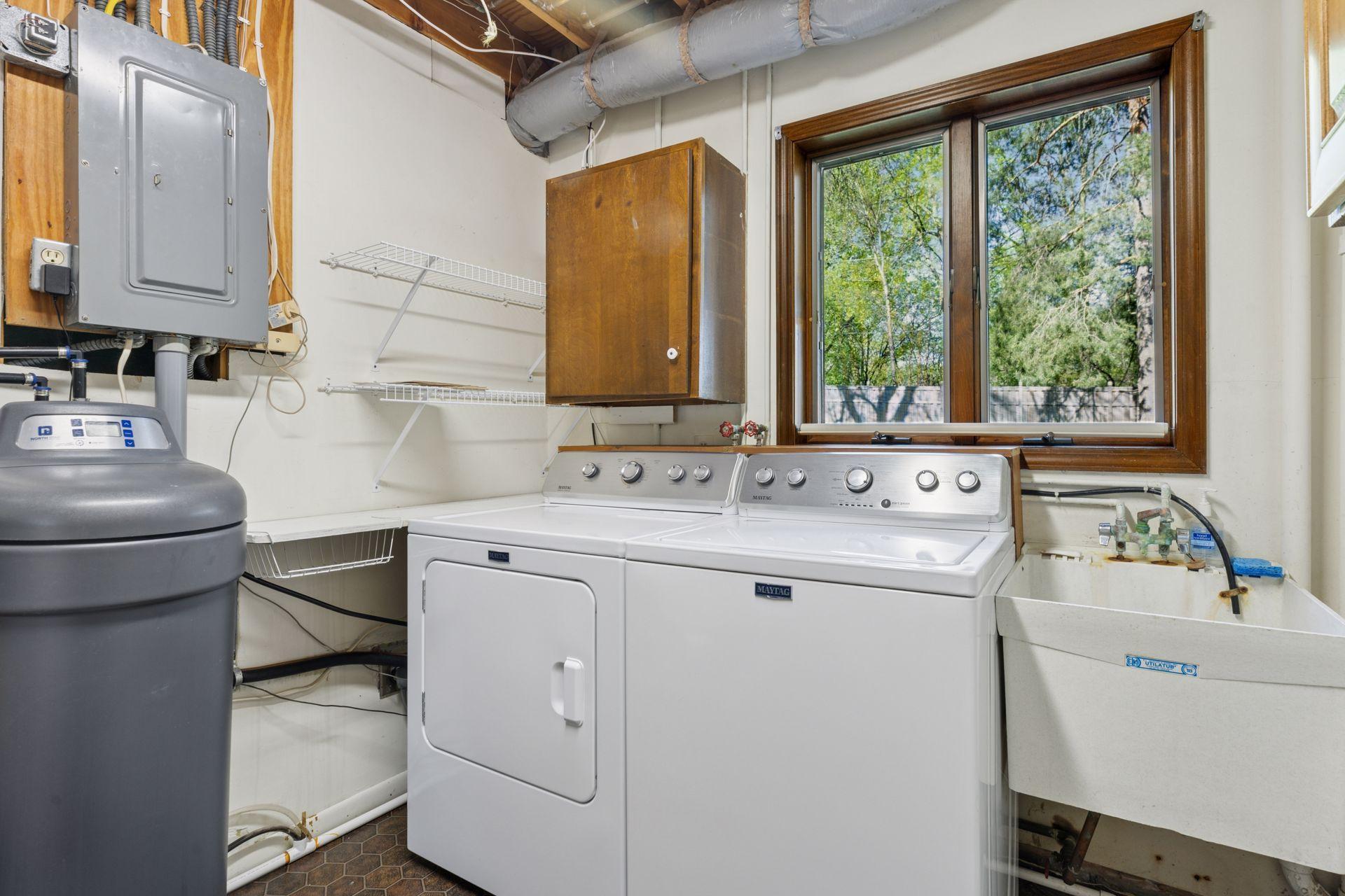 3400 Rainbow Drive