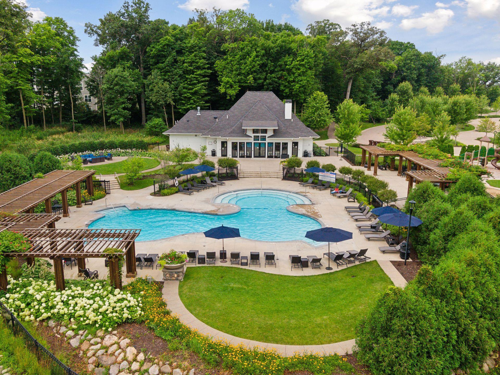 6848 Creekside Way