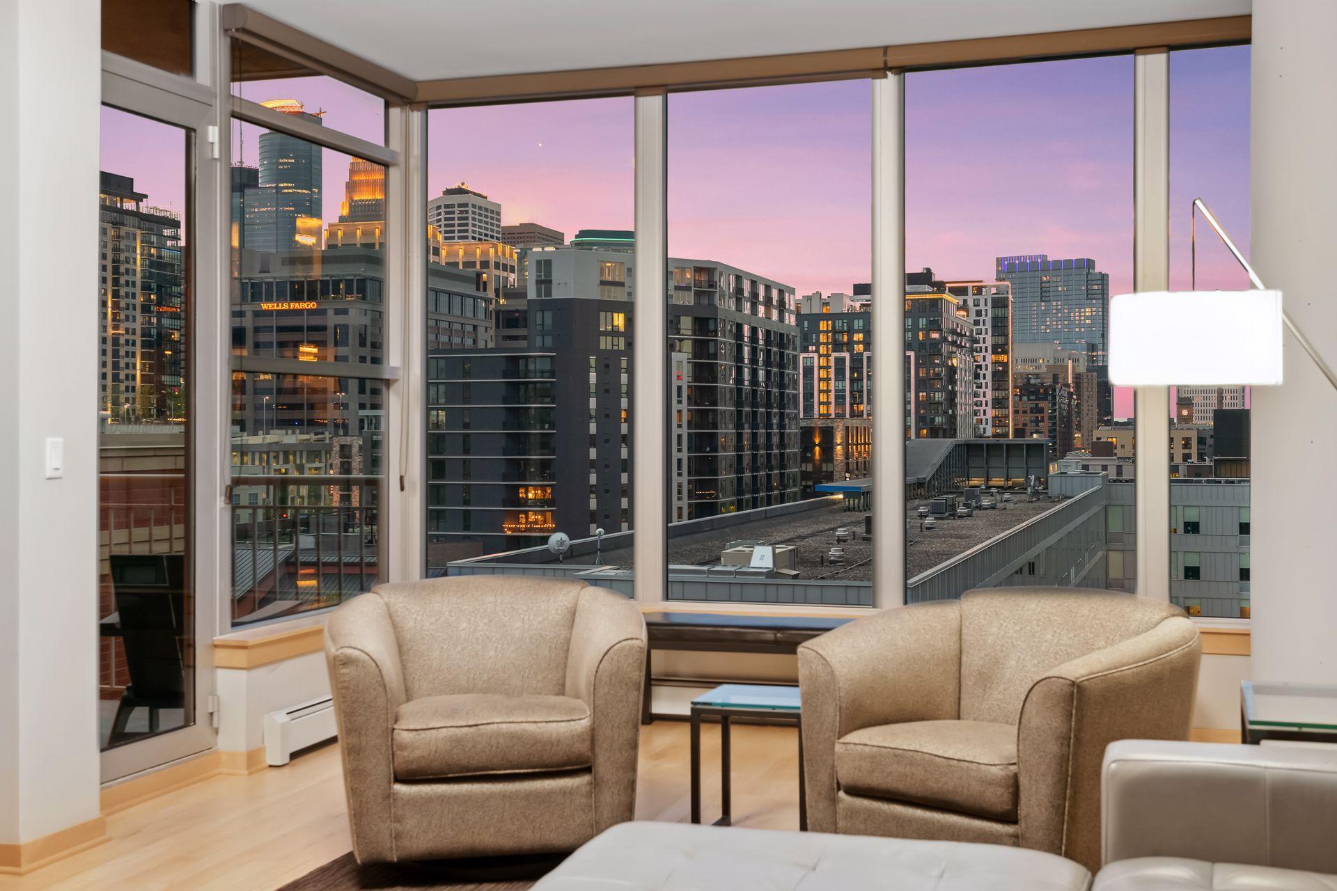 215 10th Avenue S Unit: 723