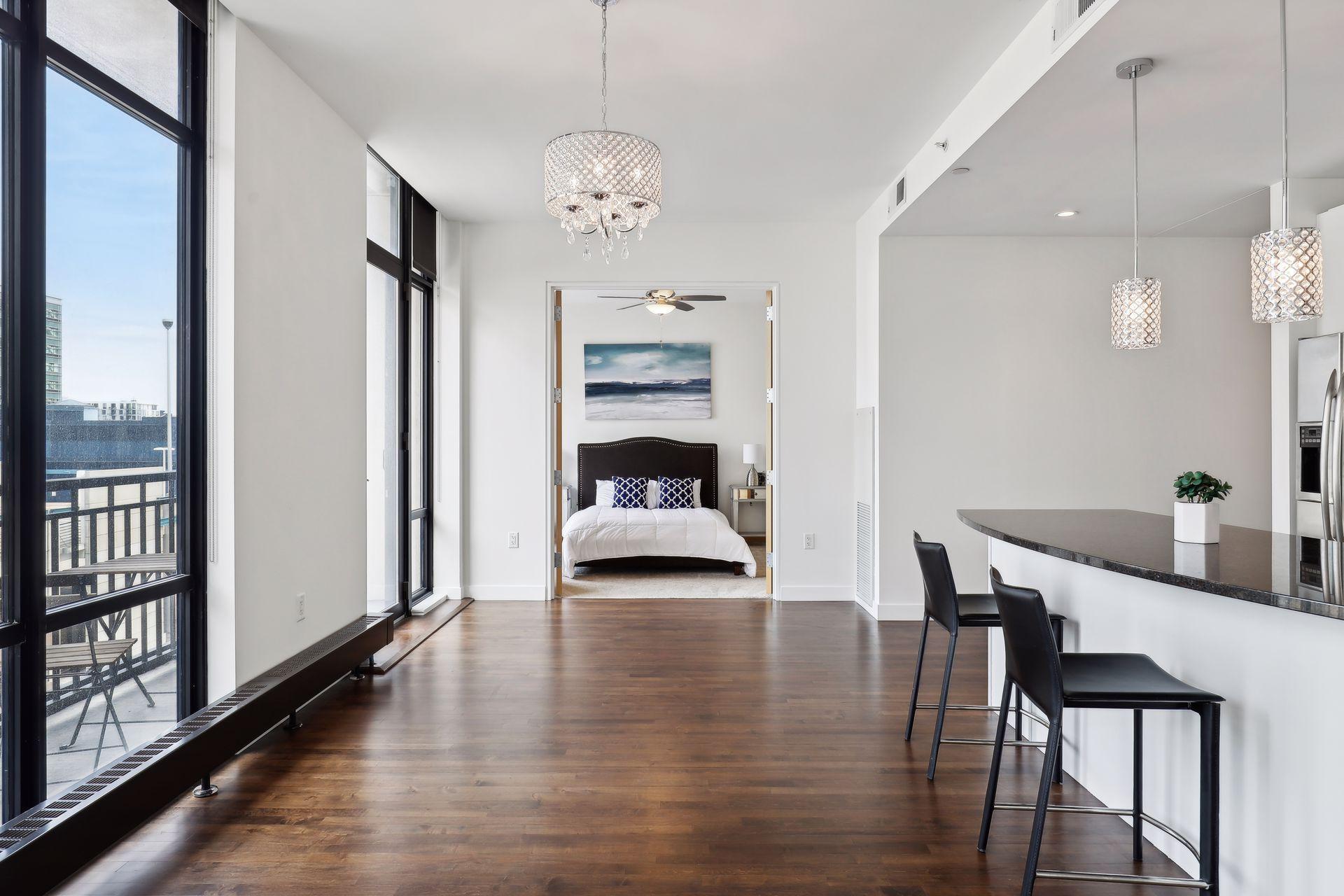 201 S 11th Street Unit: 930