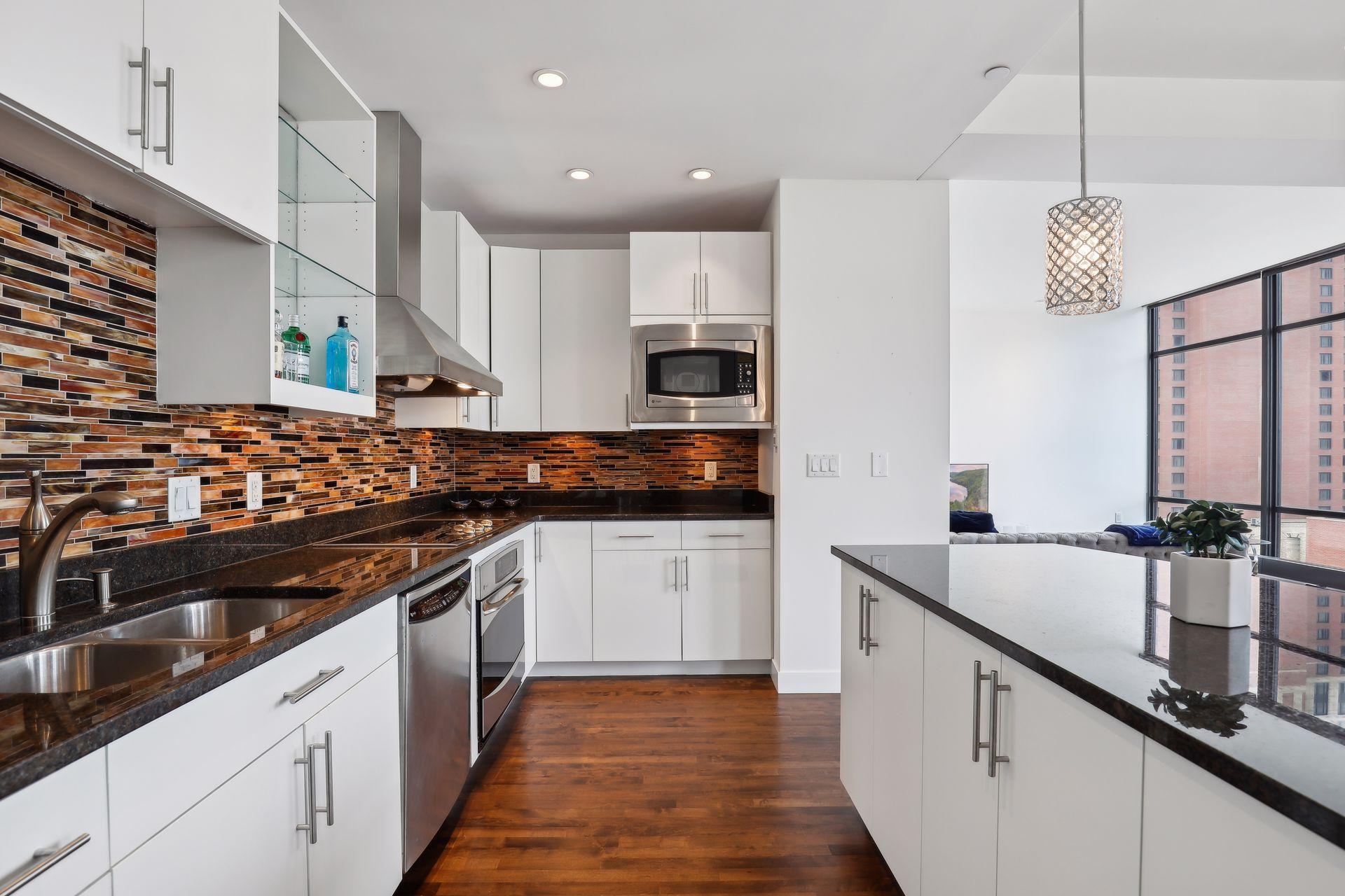 201 S 11th Street Unit: 930