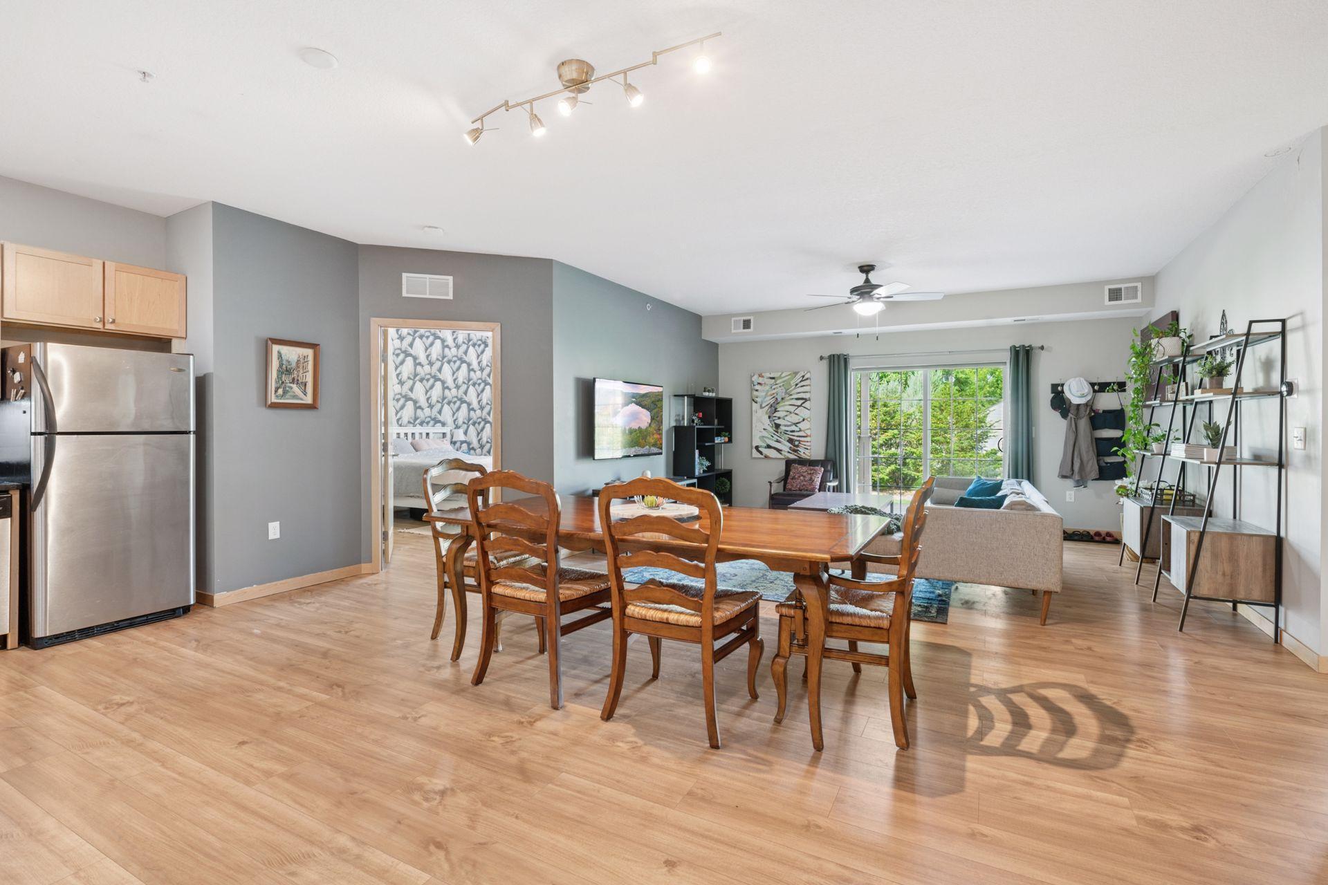 4132 Vernon Avenue S Unit: A103