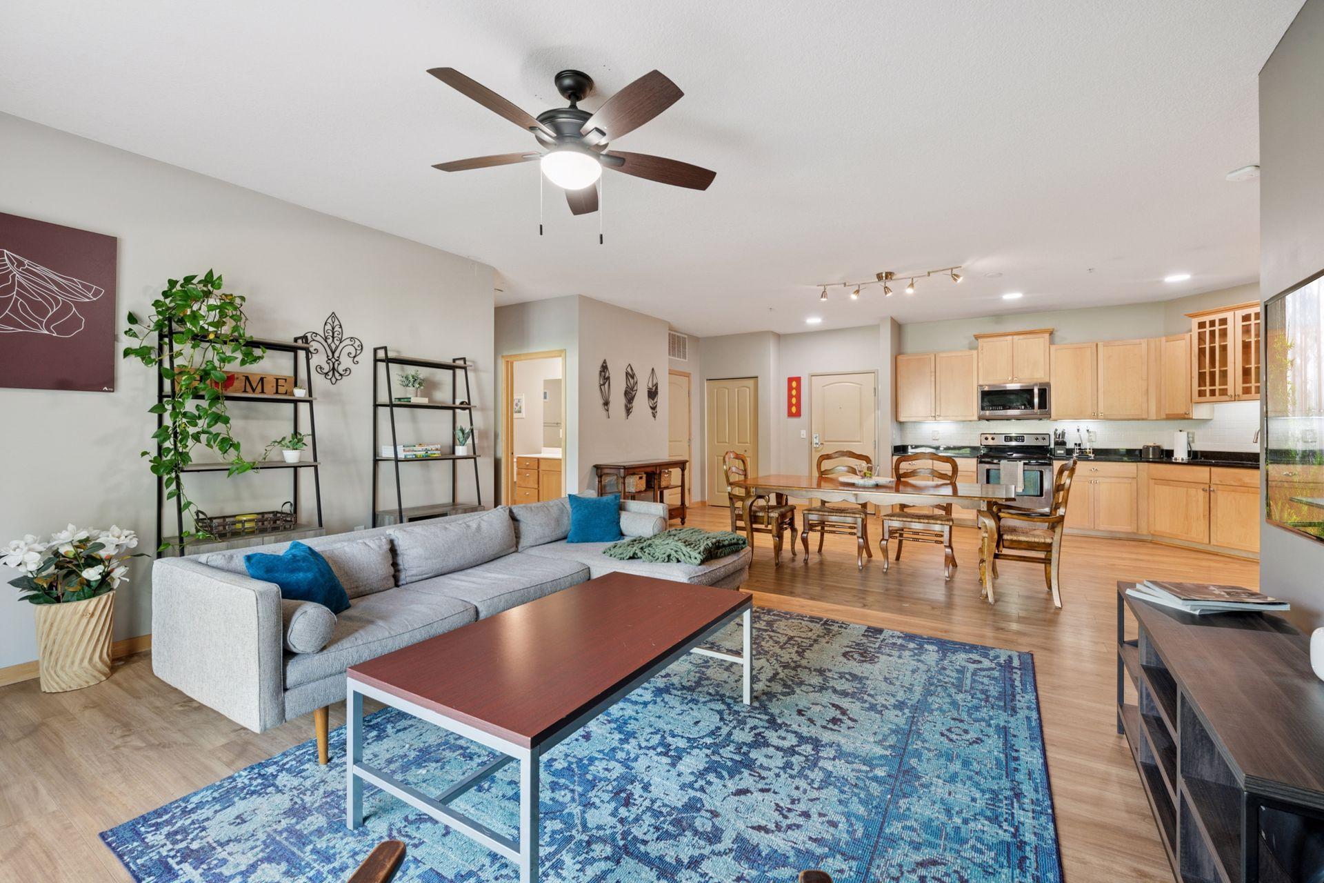 4132 Vernon Avenue S Unit: A103