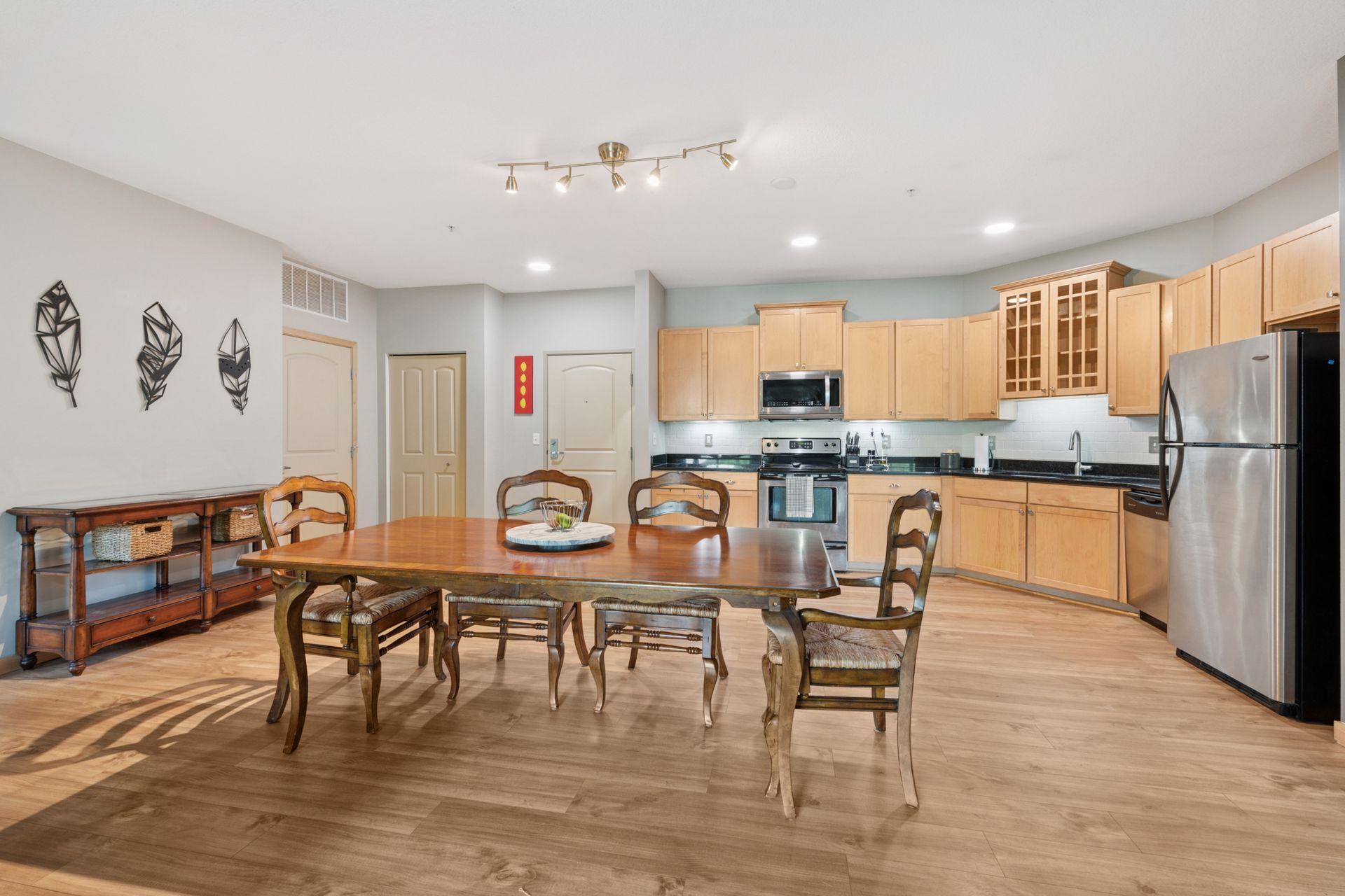 4132 Vernon Avenue S Unit: A103