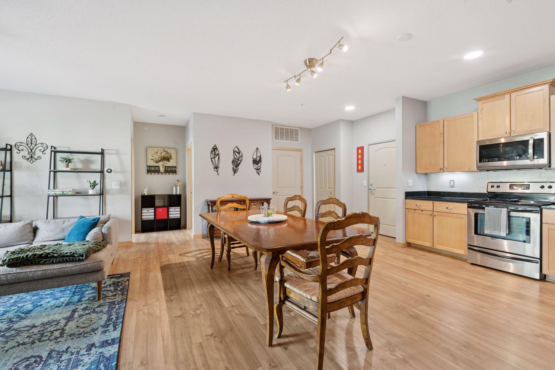 4132 Vernon Avenue S Unit: A103