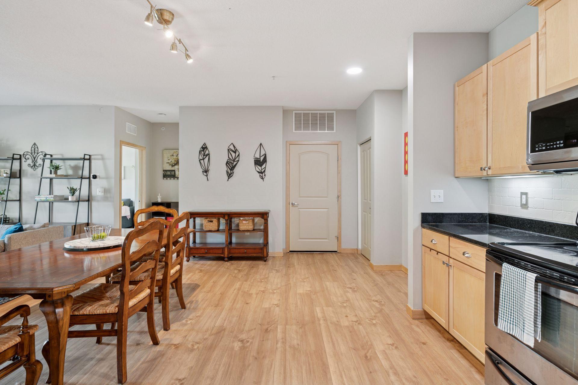 4132 Vernon Avenue S Unit: A103