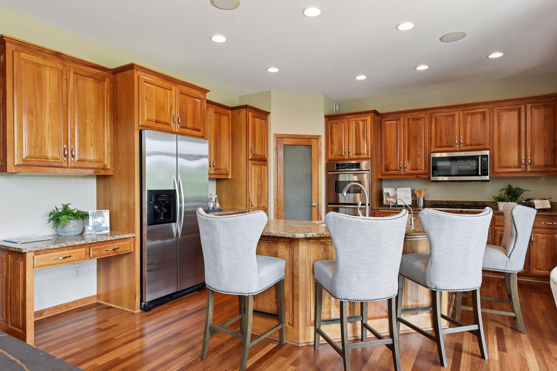 950 Willow View Drive