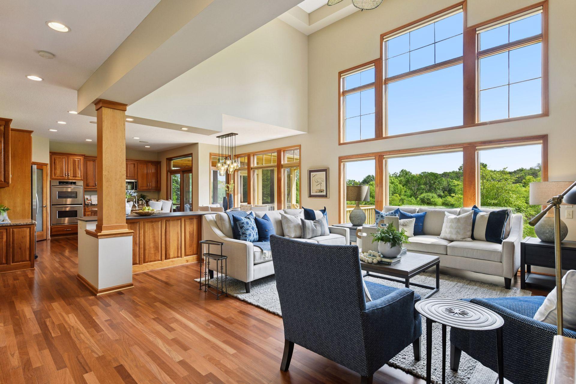 950 Willow View Drive