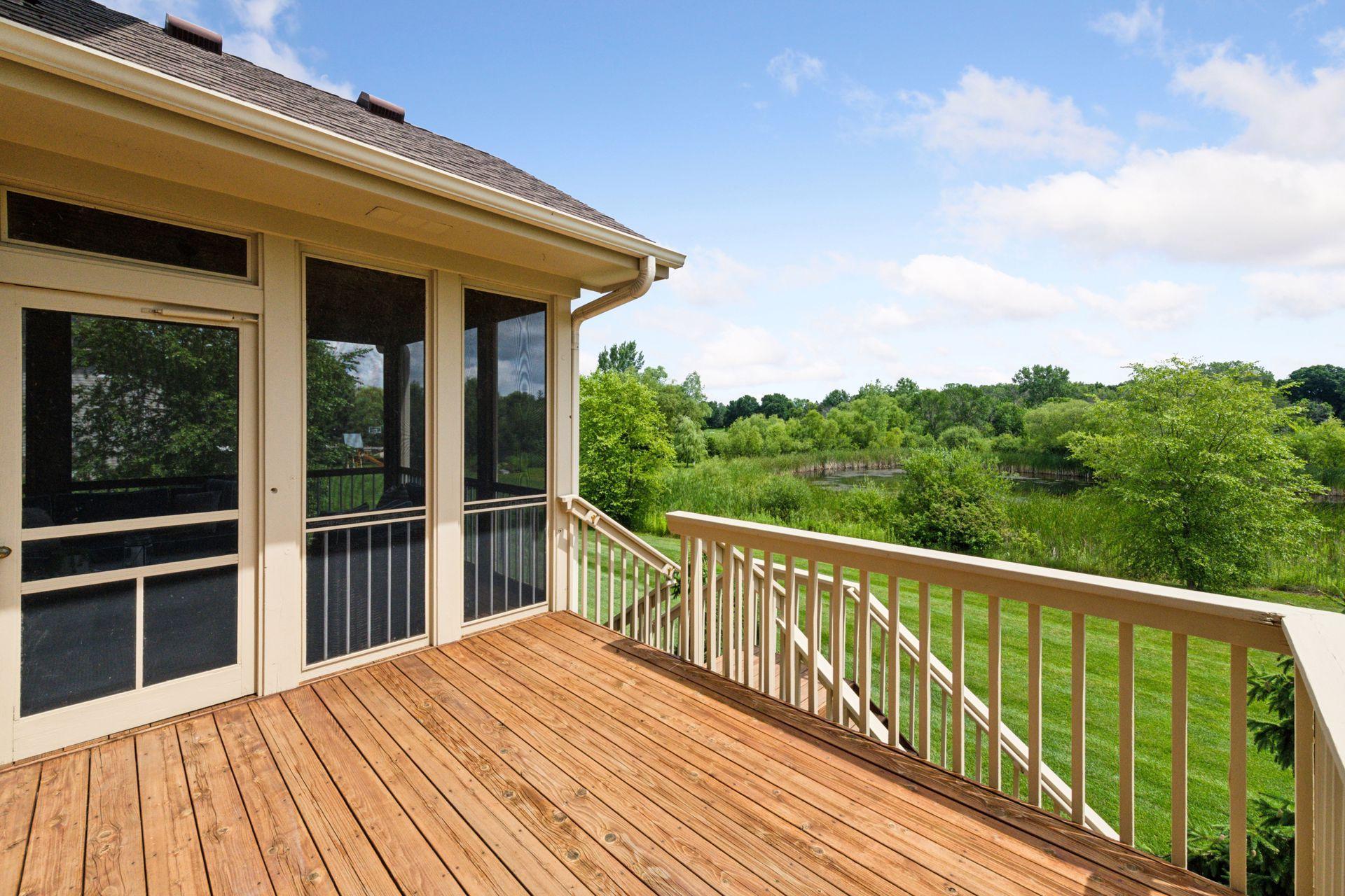 950 Willow View Drive