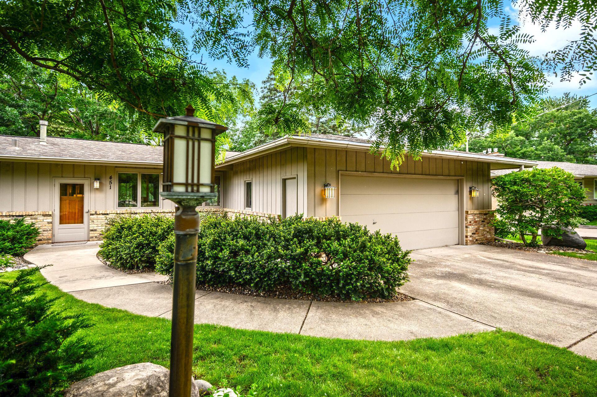 451 Reflection Road