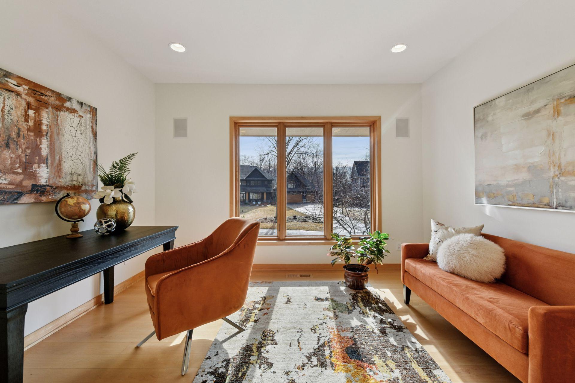 6420 Thornberry Curve