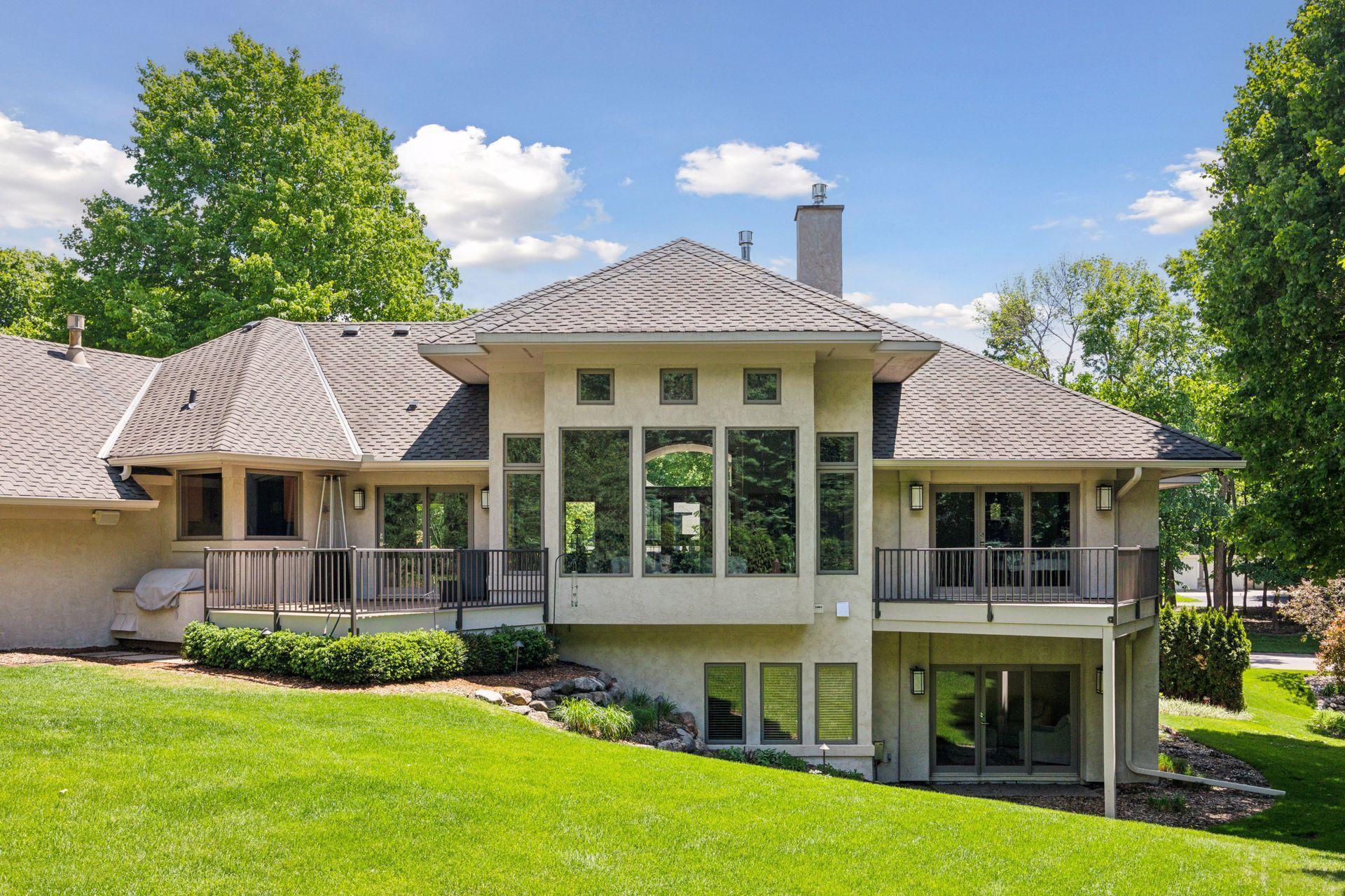 6420 Thornberry Curve