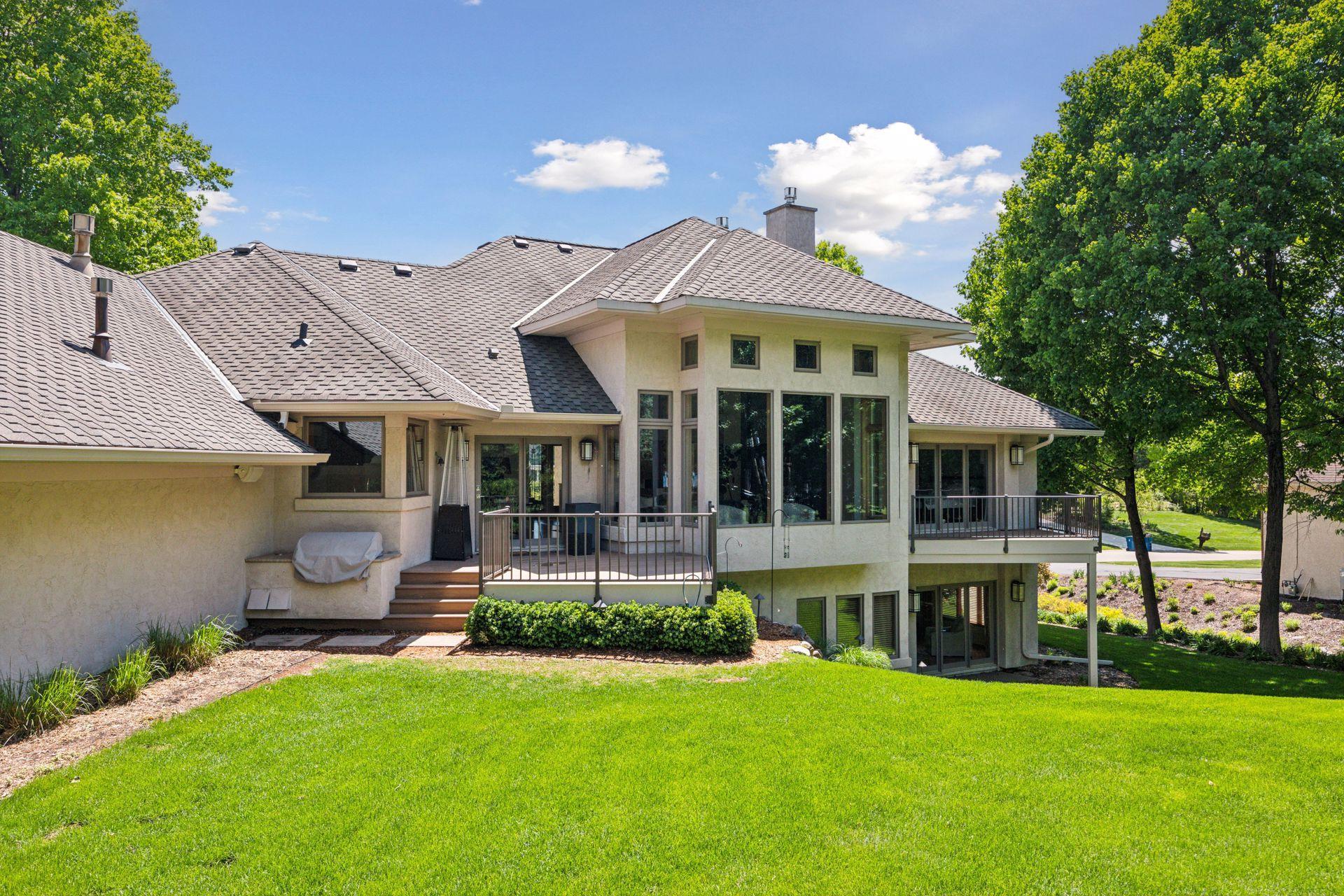 6420 Thornberry Curve