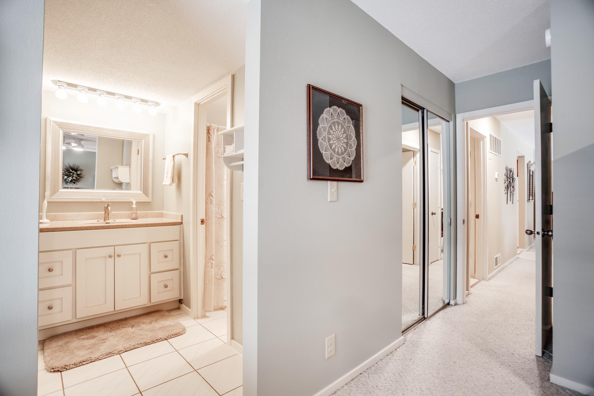 6415 Colony Way Unit: 2A