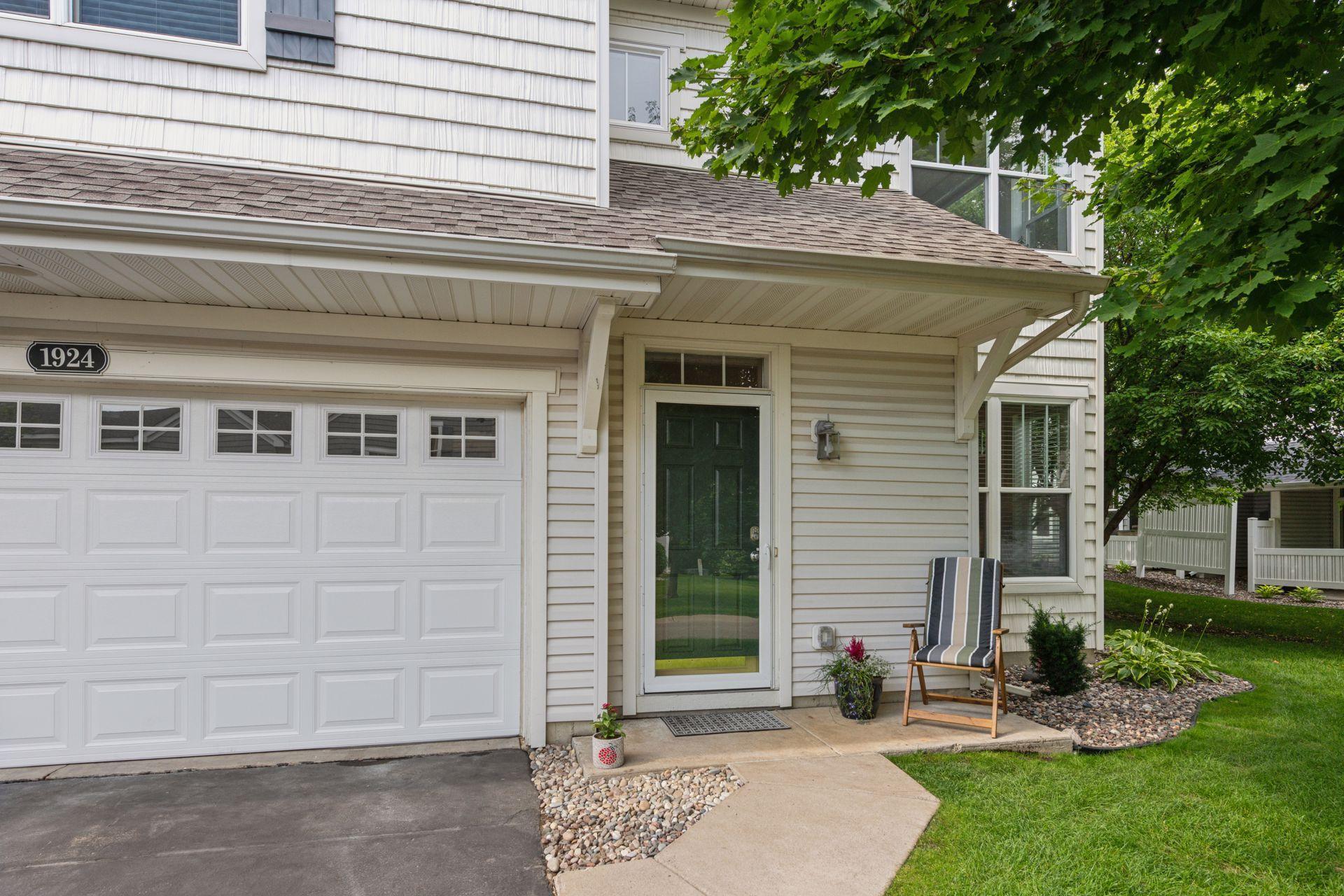 1924 Shamrock Place