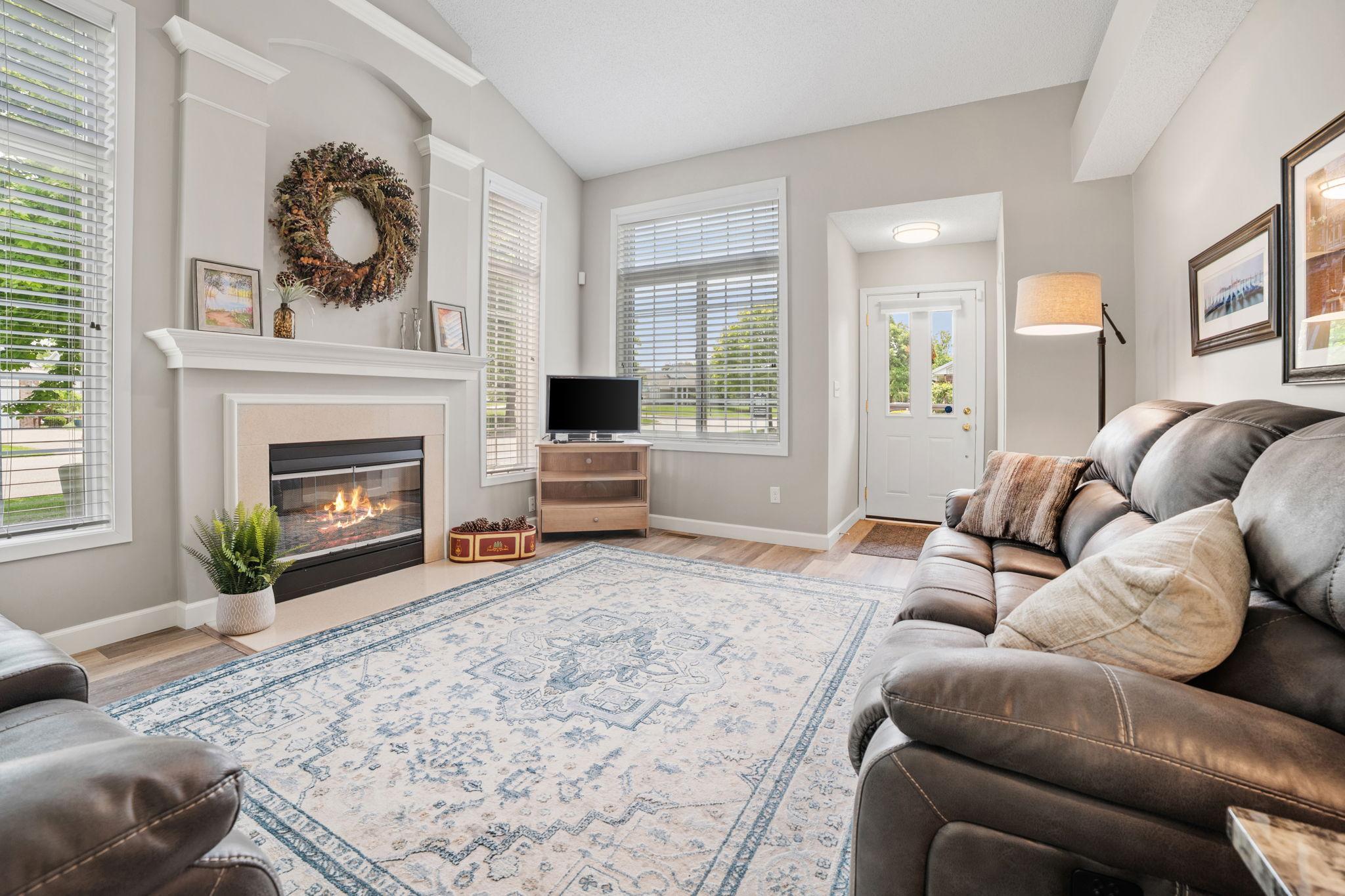 4345 Merrimac Lane N Unit: 7