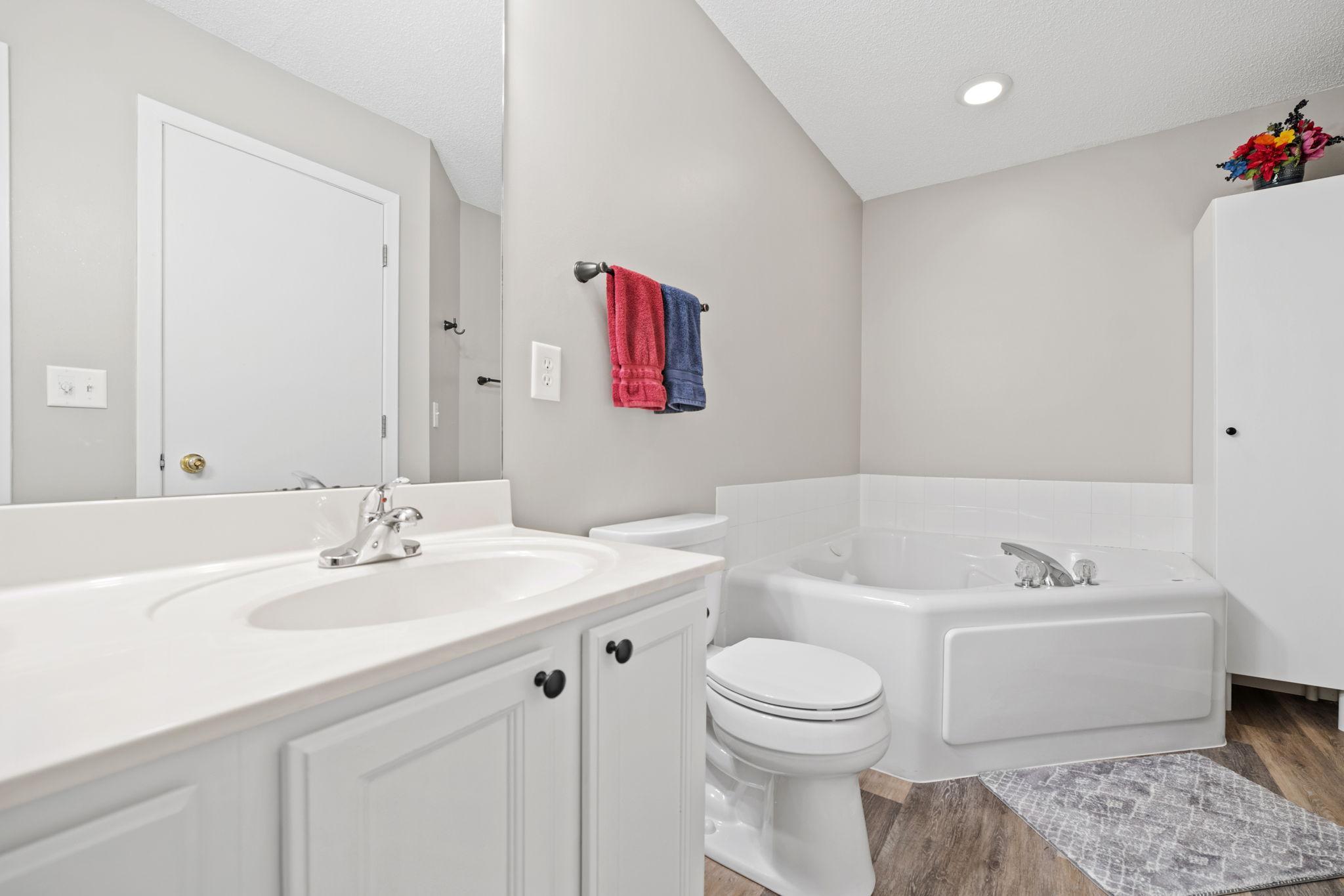 4345 Merrimac Lane N Unit: 7