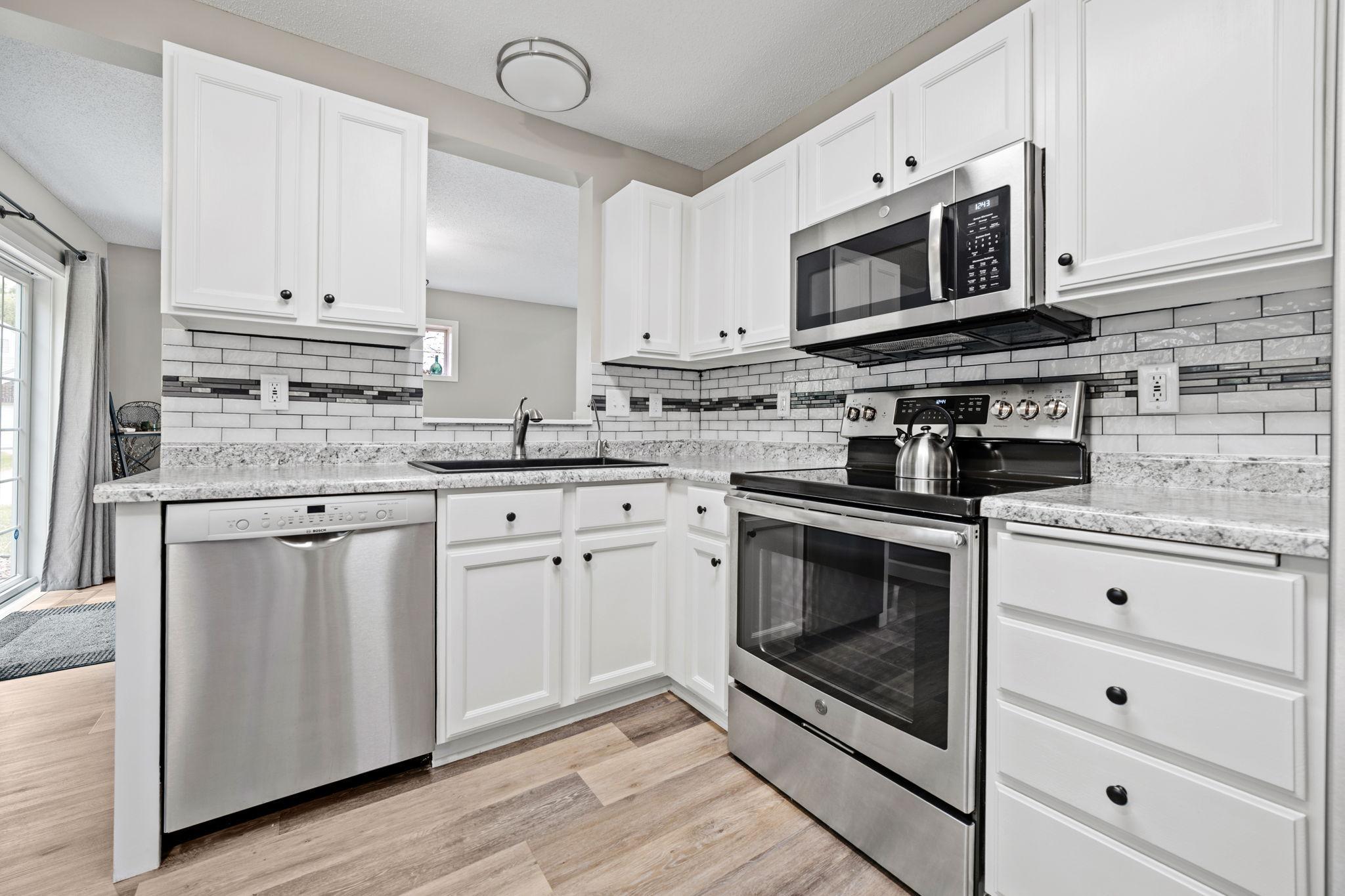 4345 Merrimac Lane N Unit: 7