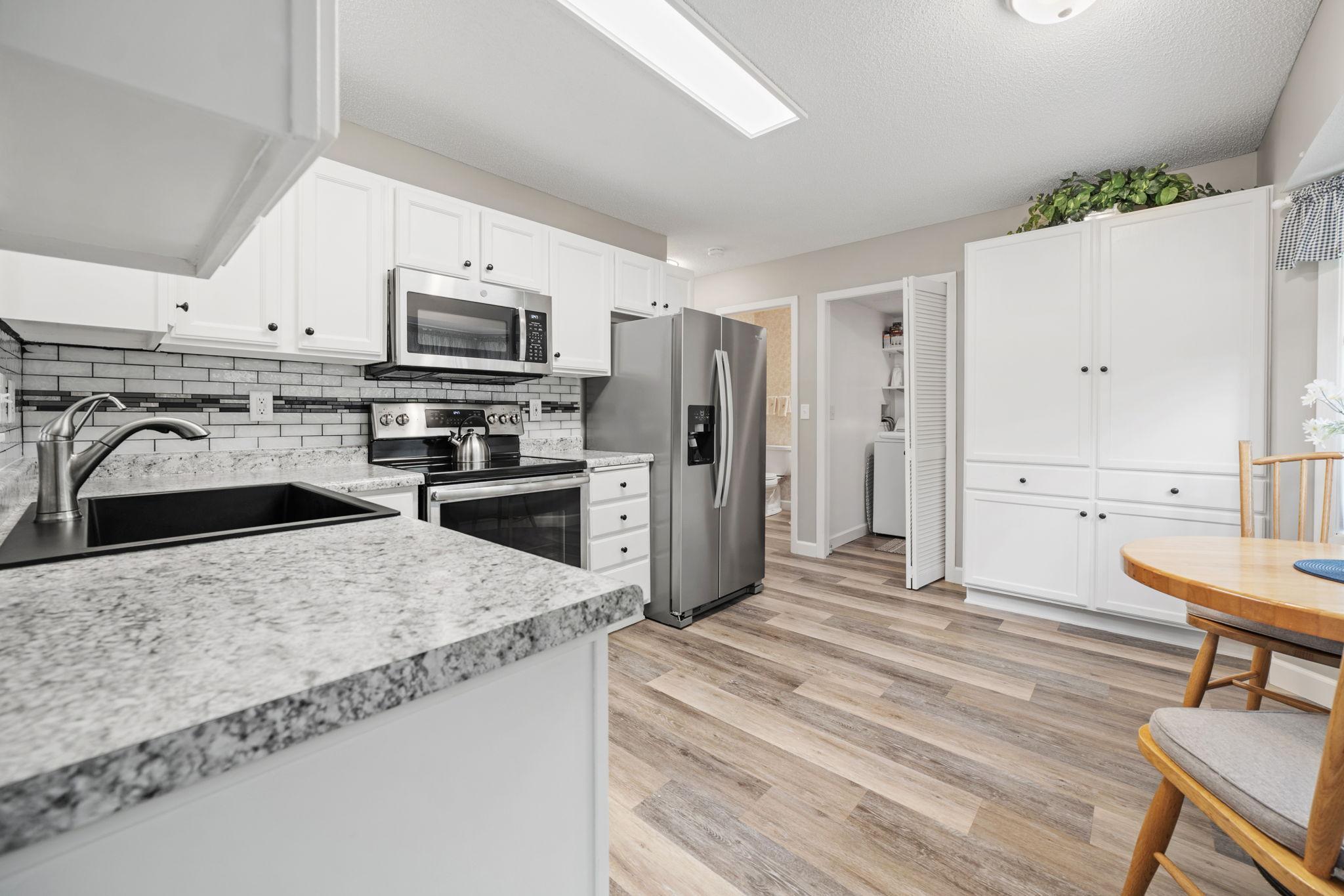 4345 Merrimac Lane N Unit: 7