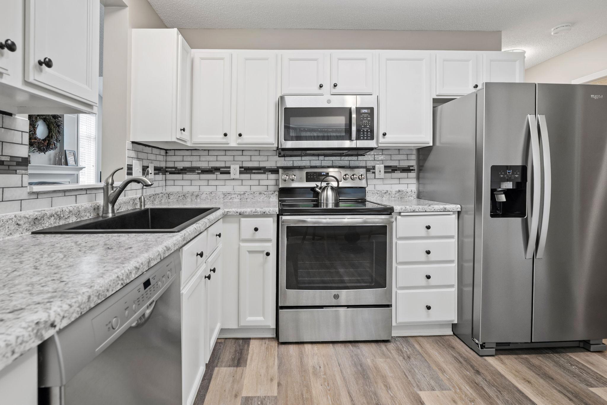 4345 Merrimac Lane N Unit: 7