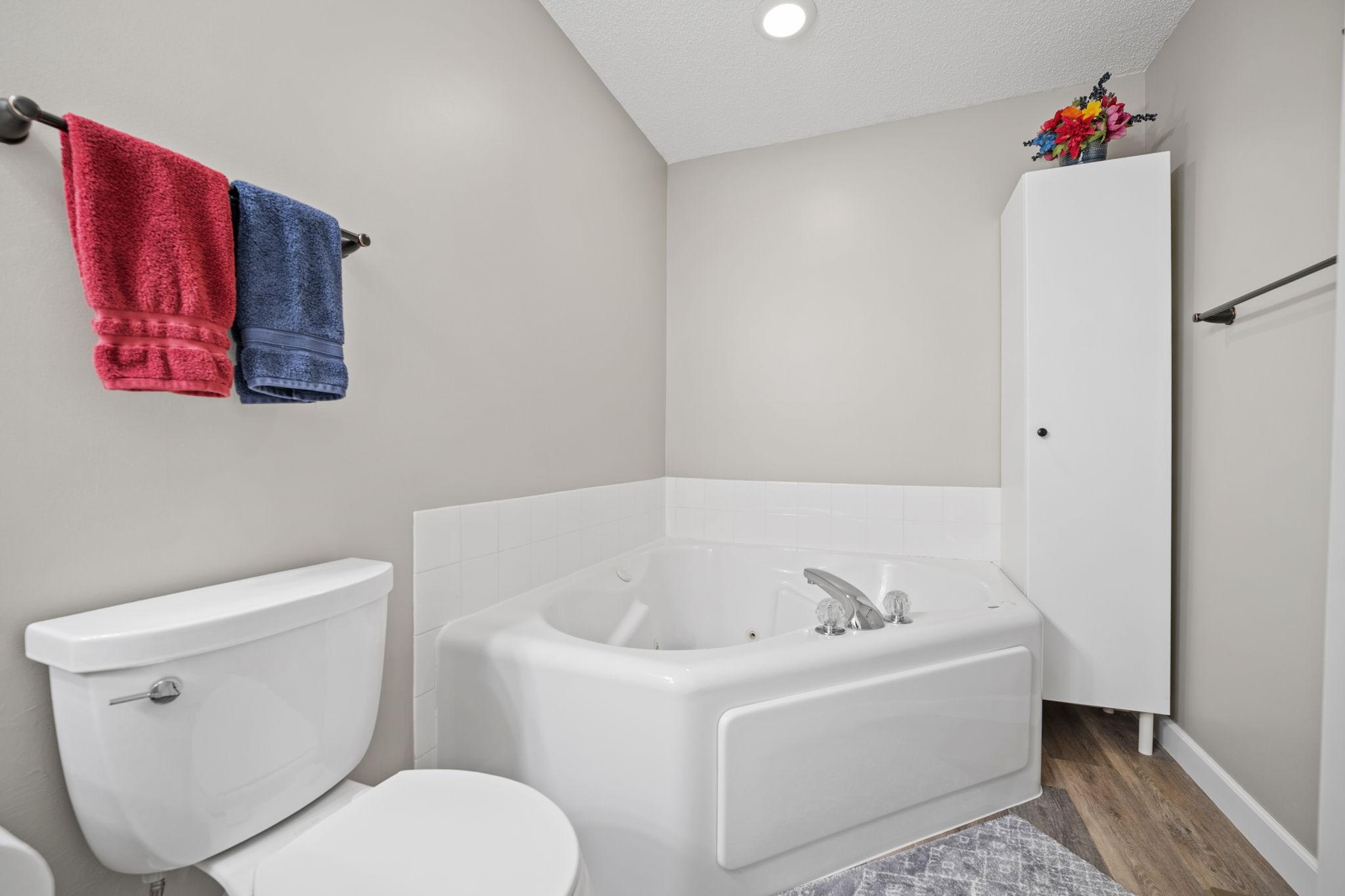 4345 Merrimac Lane N Unit: 7