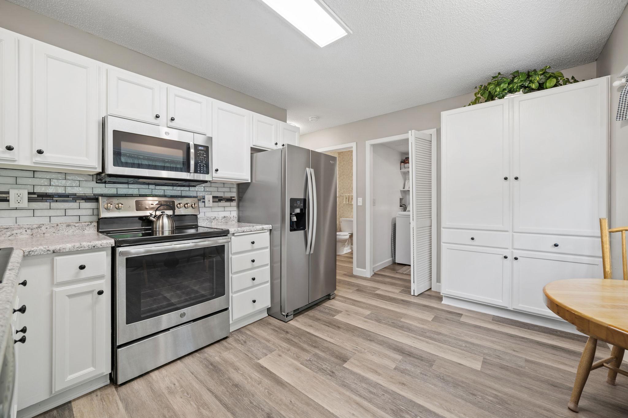 4345 Merrimac Lane N Unit: 7