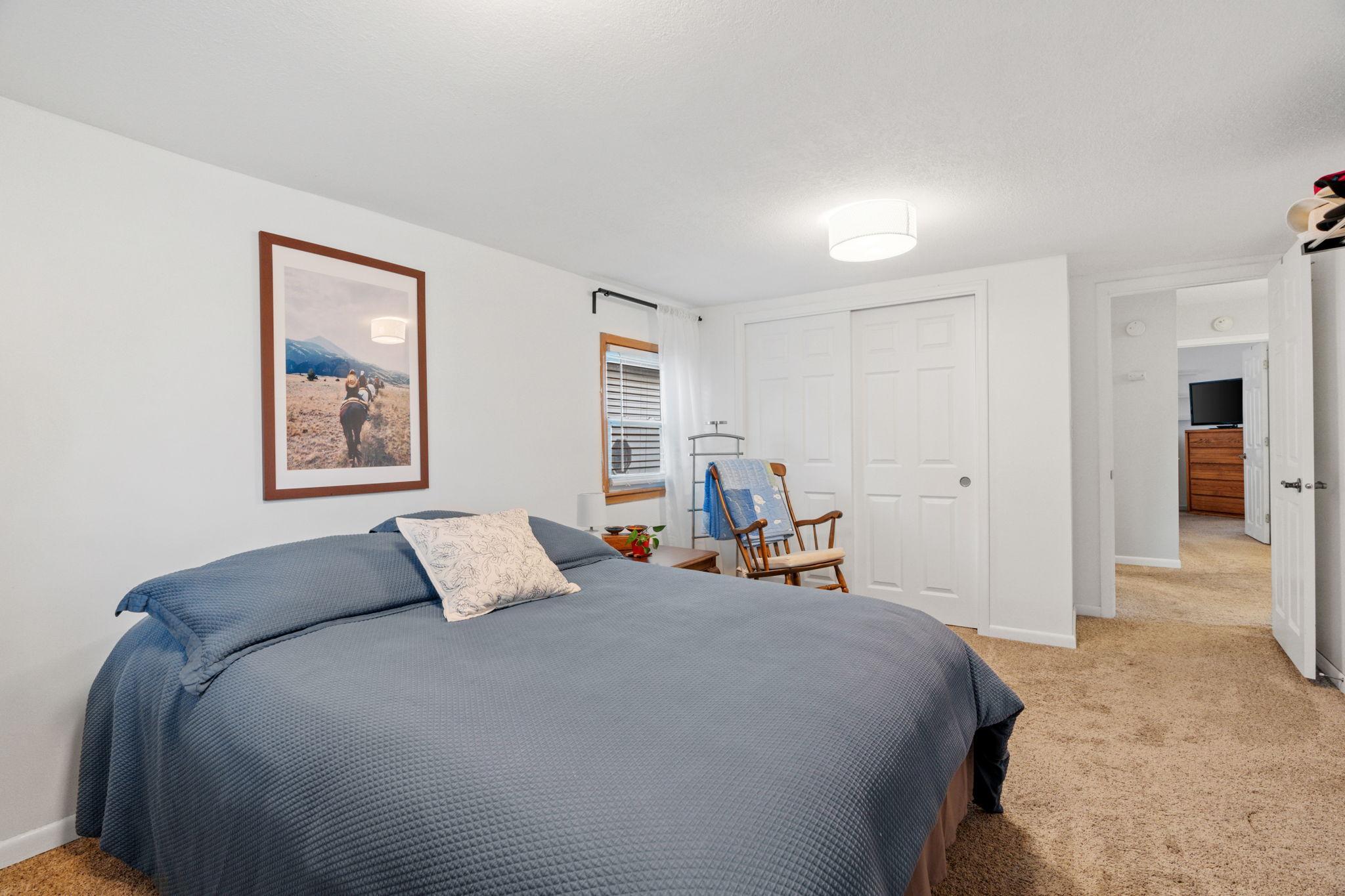 1714 5th Street NE