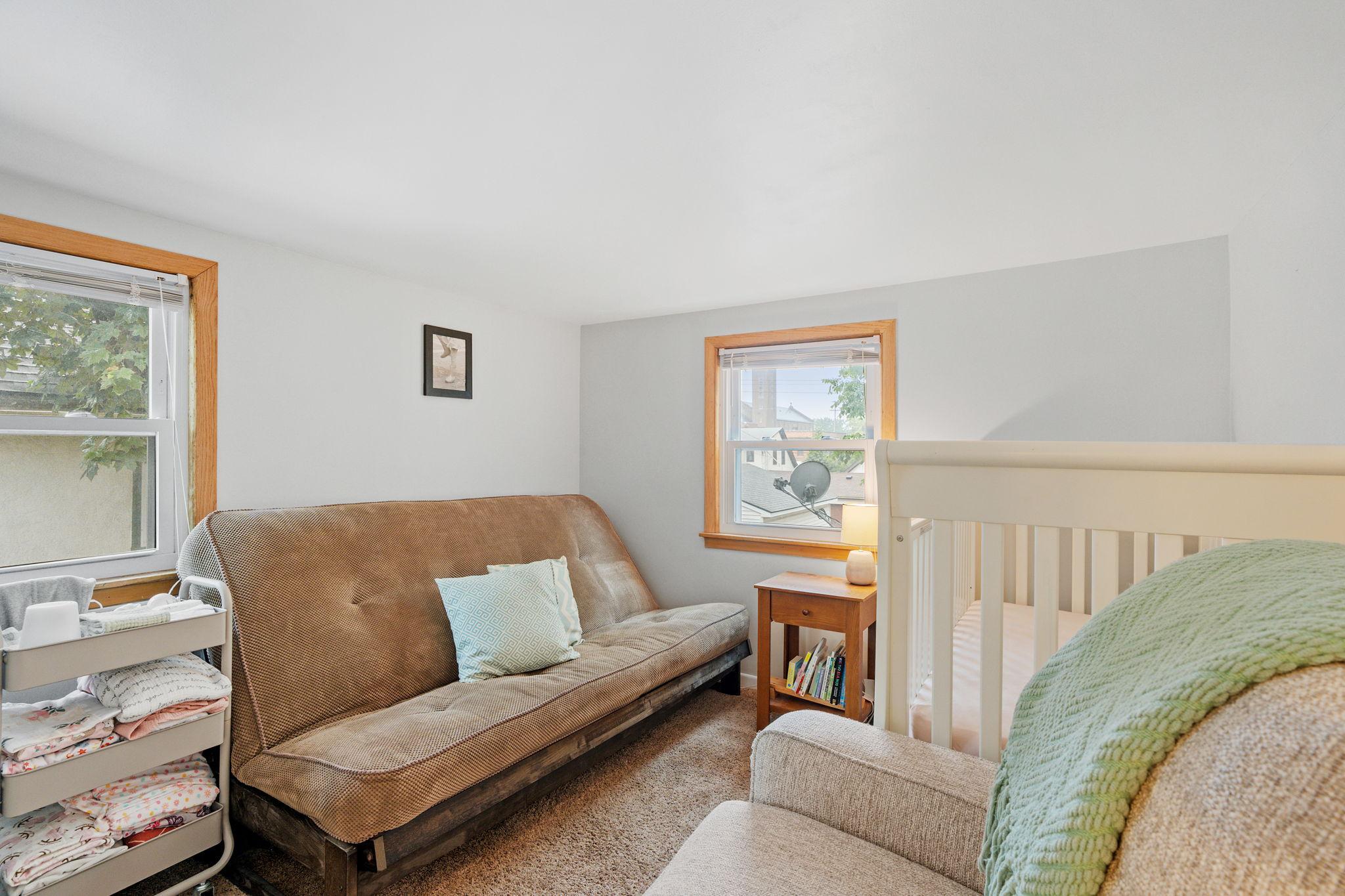 1714 5th Street NE