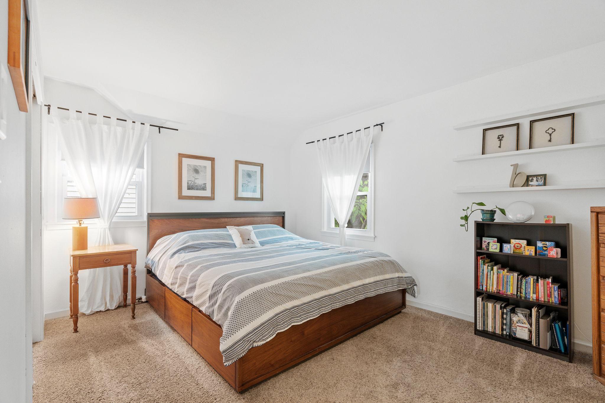 1714 5th Street NE