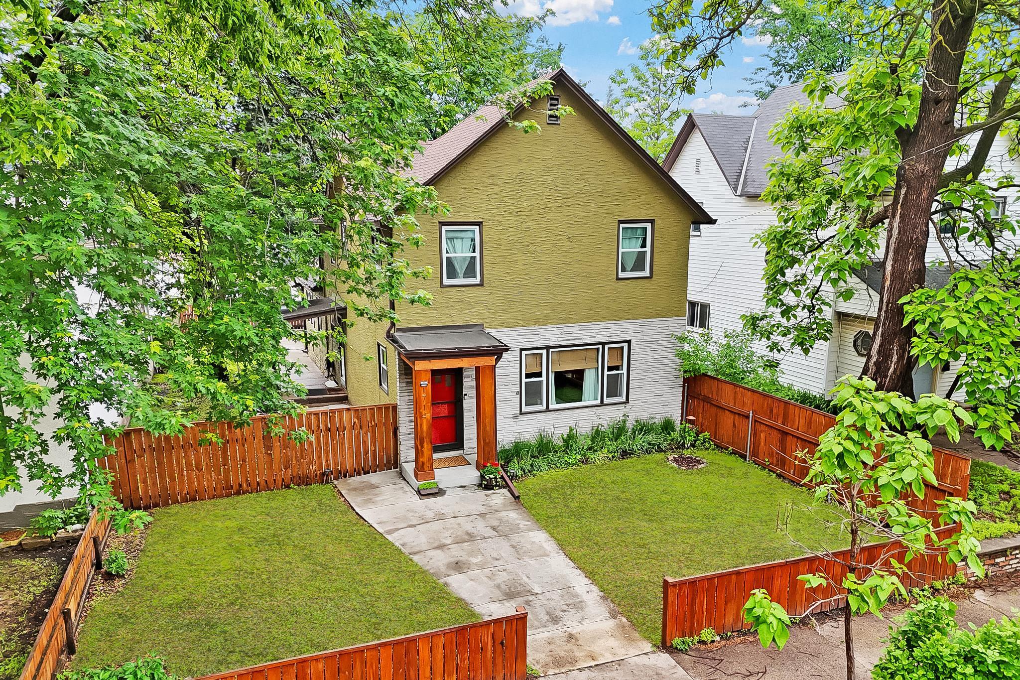 1714 5th Street NE