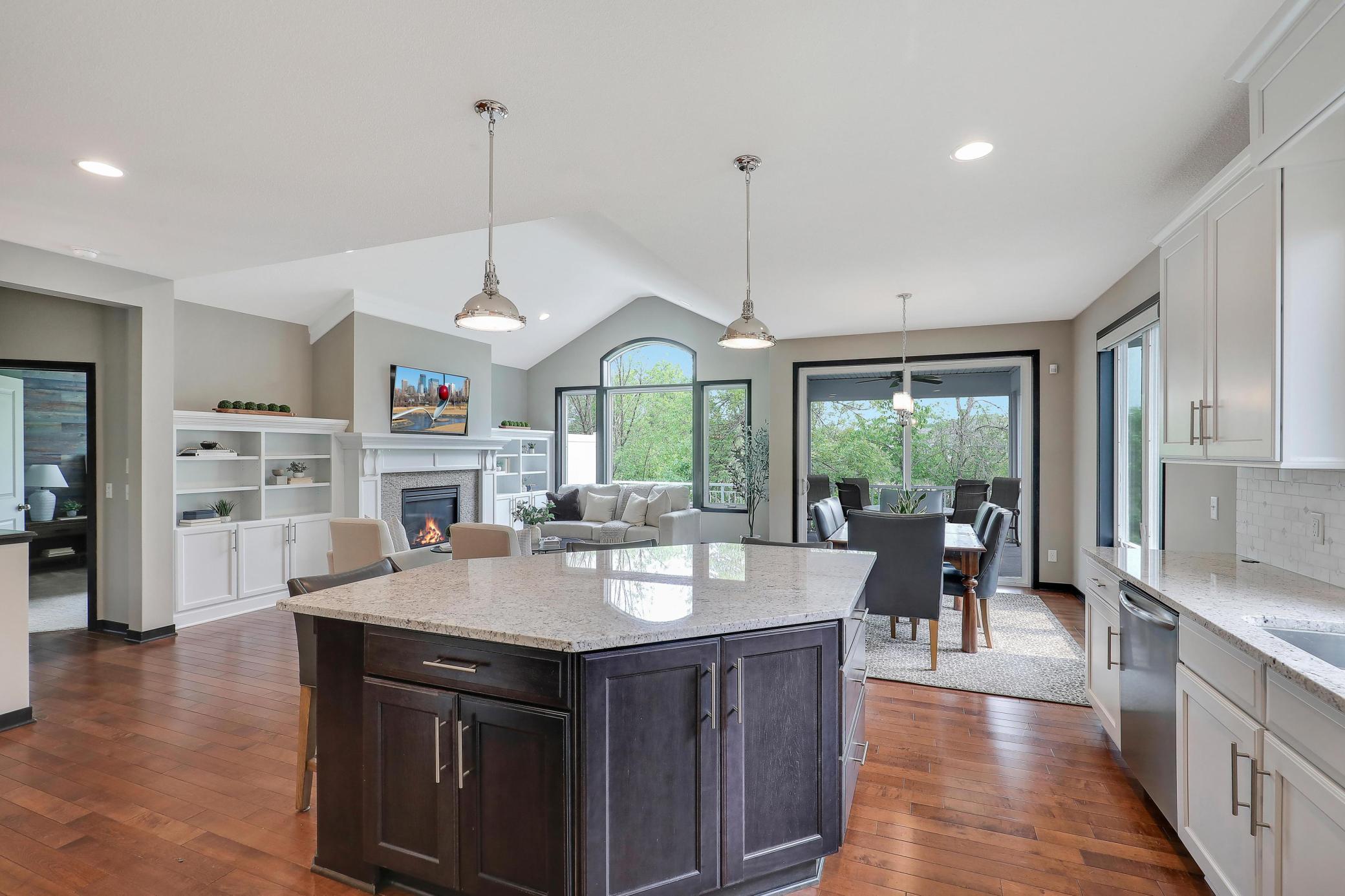 2524 Sandstone Lane