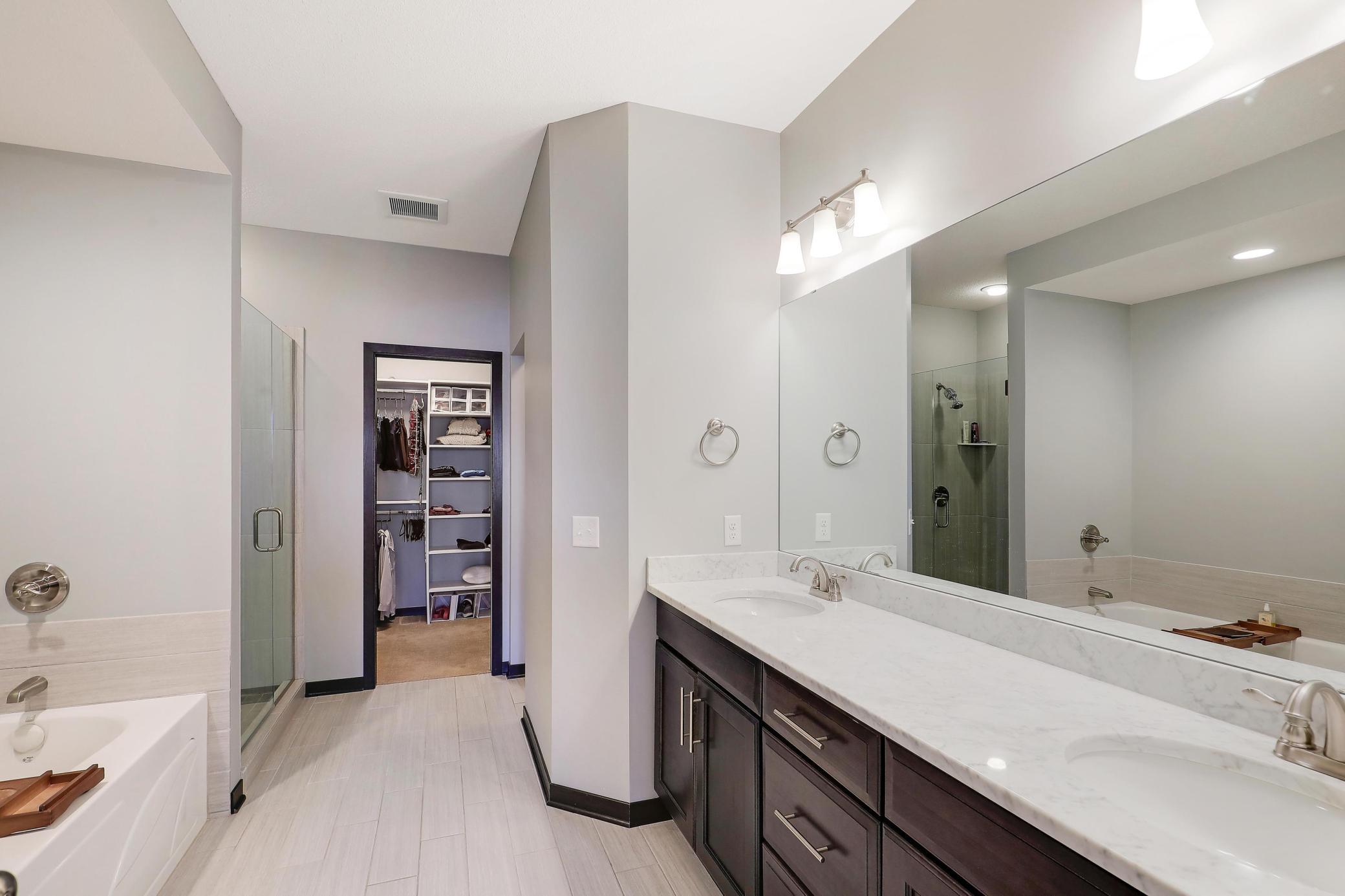 2524 Sandstone Lane