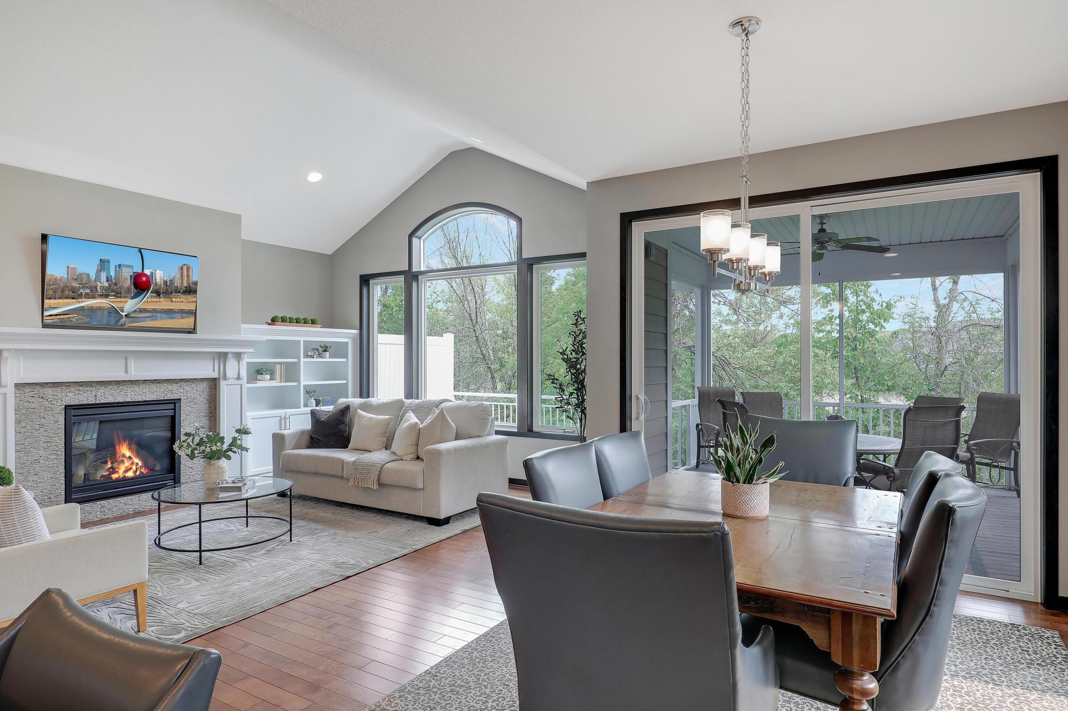 2524 Sandstone Lane