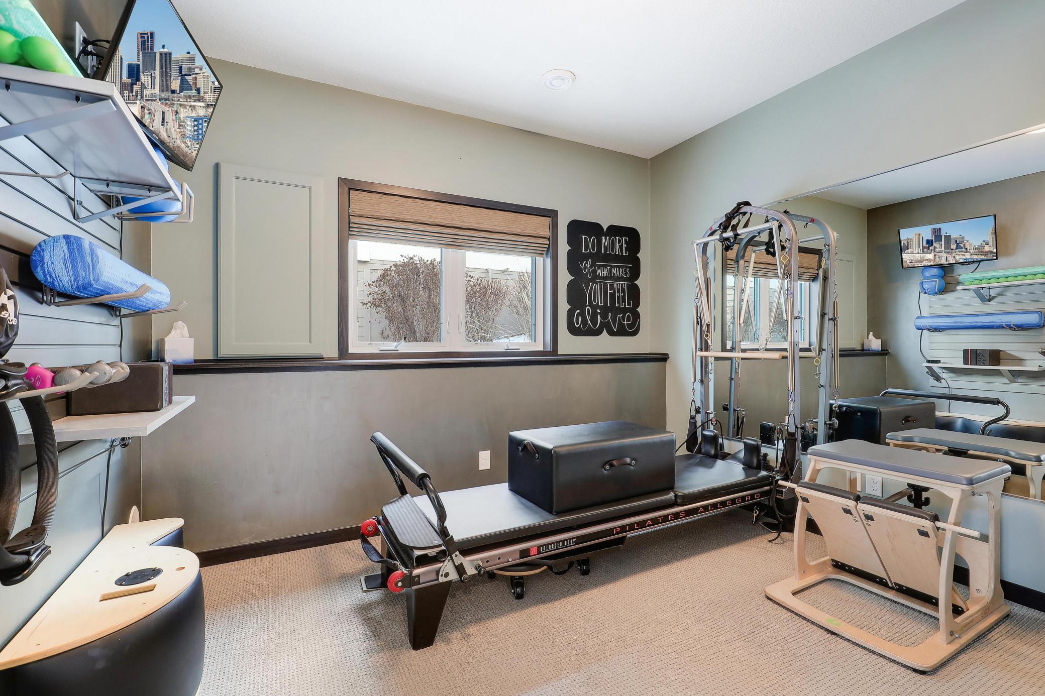 2524 Sandstone Lane
