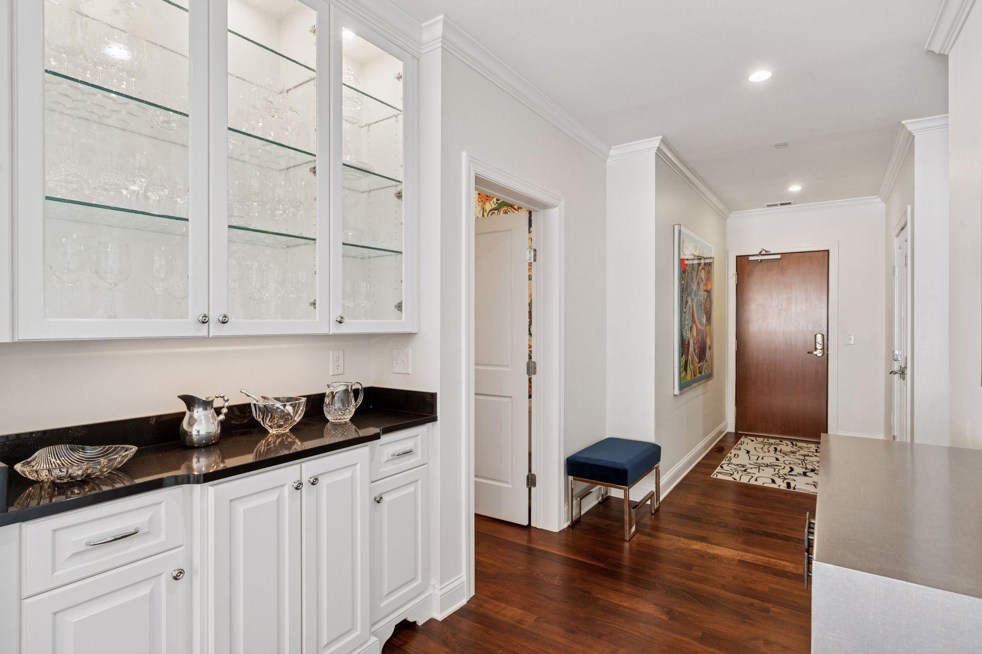 875 Lake Street N Unit: 201