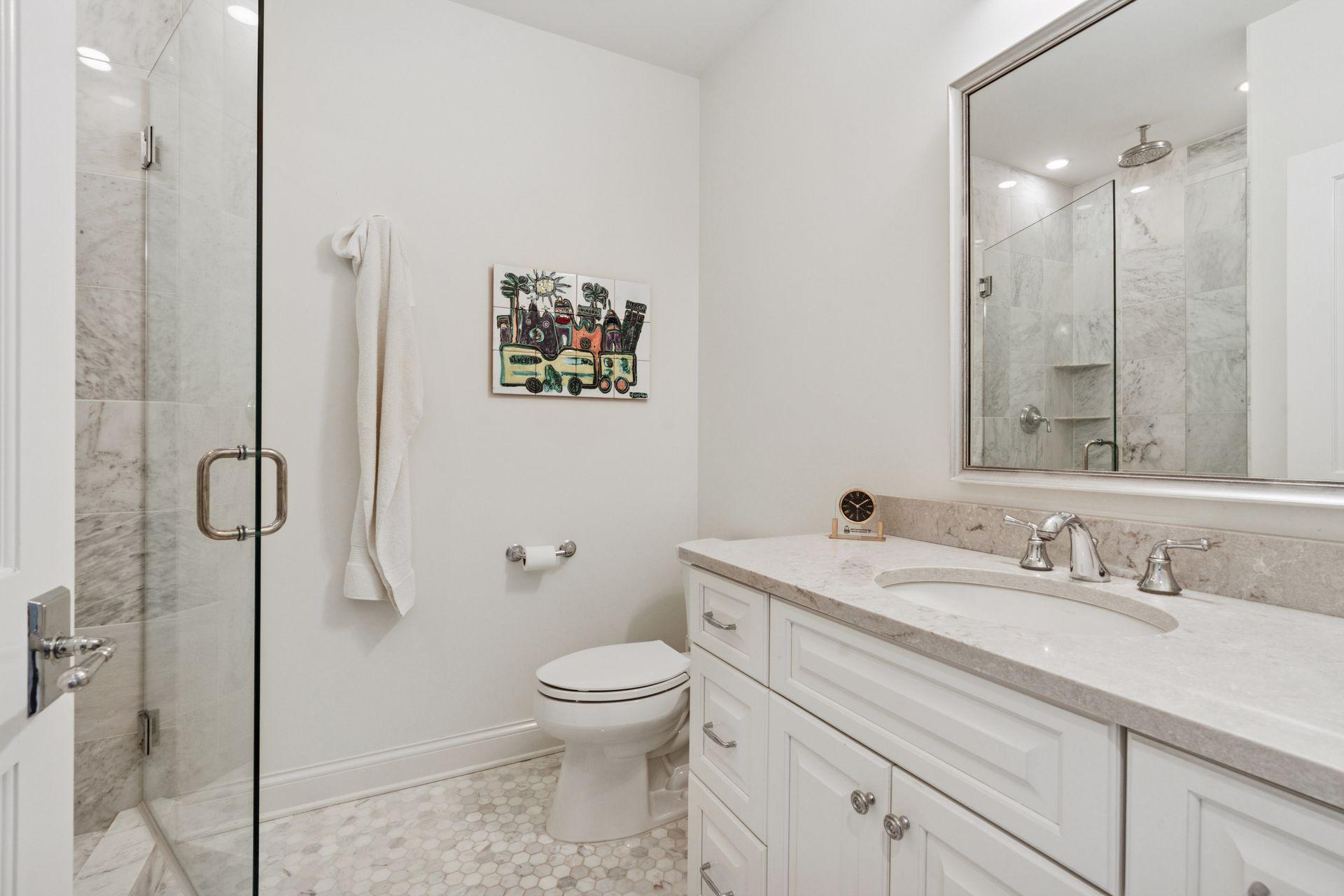 875 Lake Street N Unit: 201